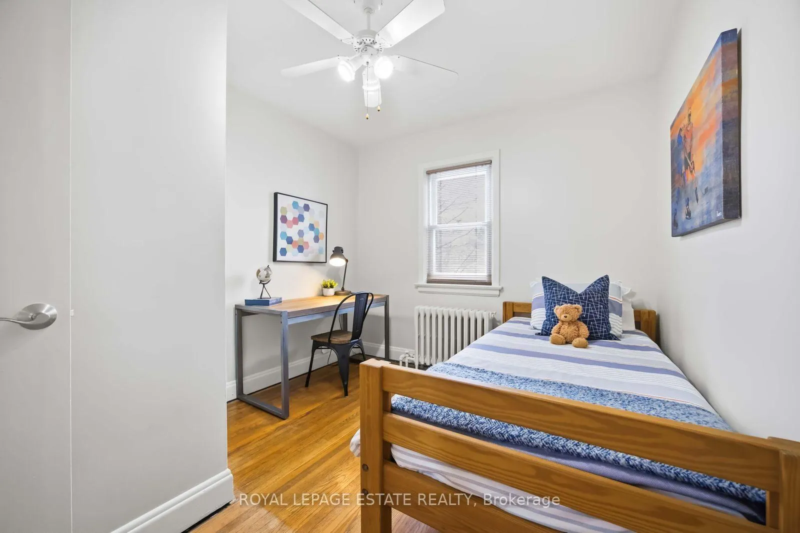 Photo 13 of 207 Clonmore Drive, Scarborough, Birchcliffe-Cliffside — HOMEH