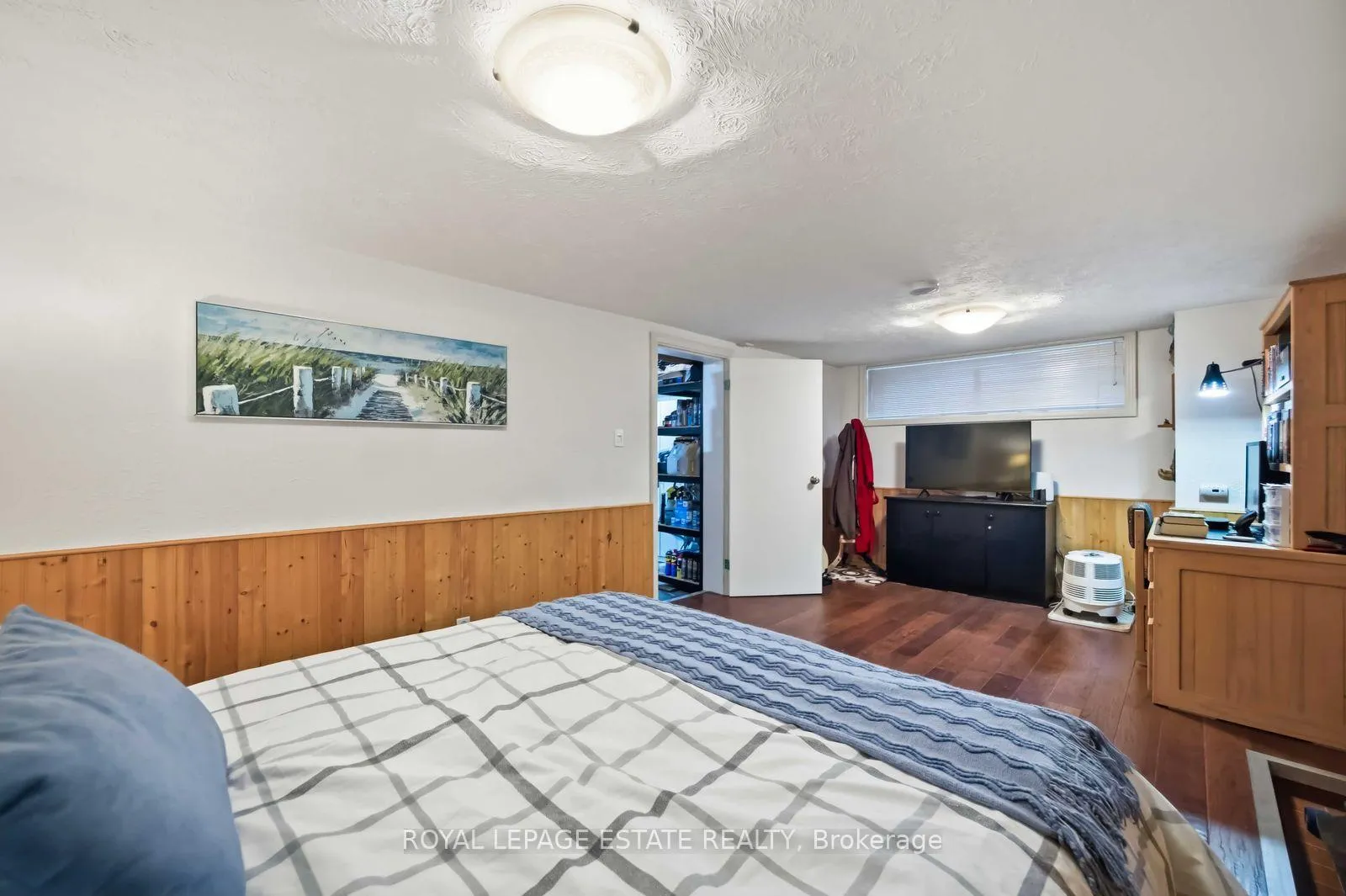 Photo 16 of 207 Clonmore Drive, Scarborough, Birchcliffe-Cliffside — HOMEH