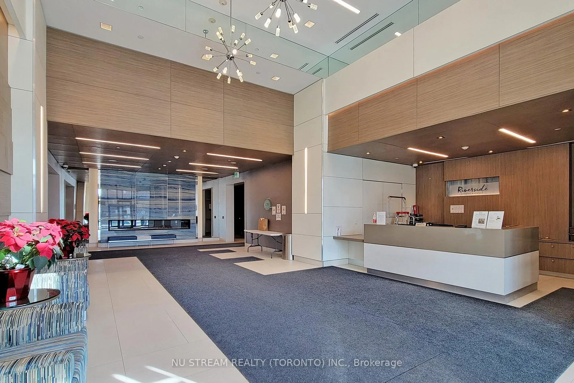 Photo 4 of Unit 1803, 15 Water Walk Drive, Markham, Unionville — HOMEH