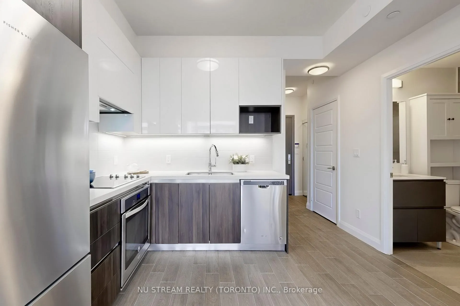 Photo 19 of Unit 1803, 15 Water Walk Drive, Markham, Unionville — HOMEH