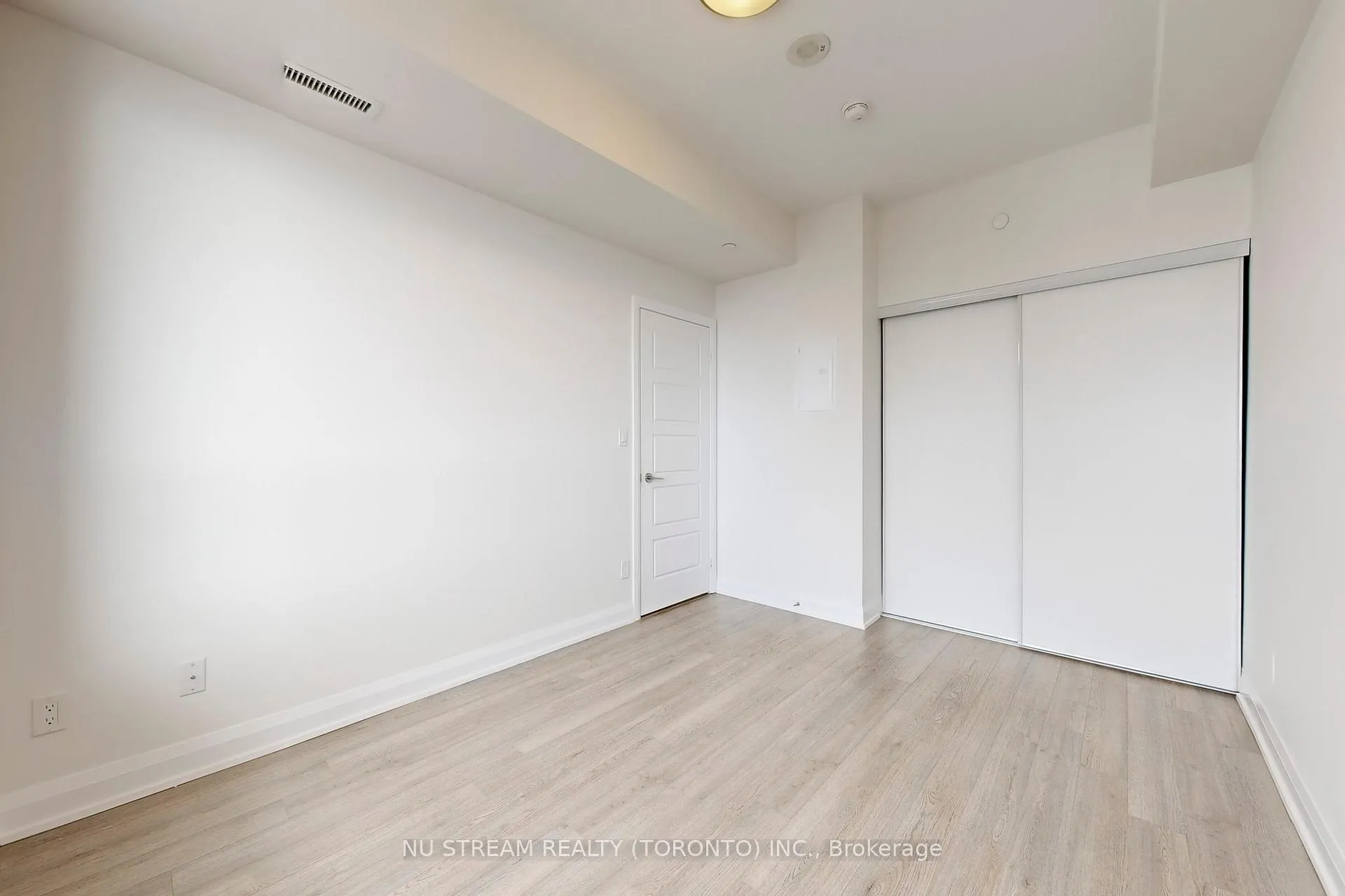 Photo 26 of Unit 1803, 15 Water Walk Drive, Markham, Unionville — HOMEH