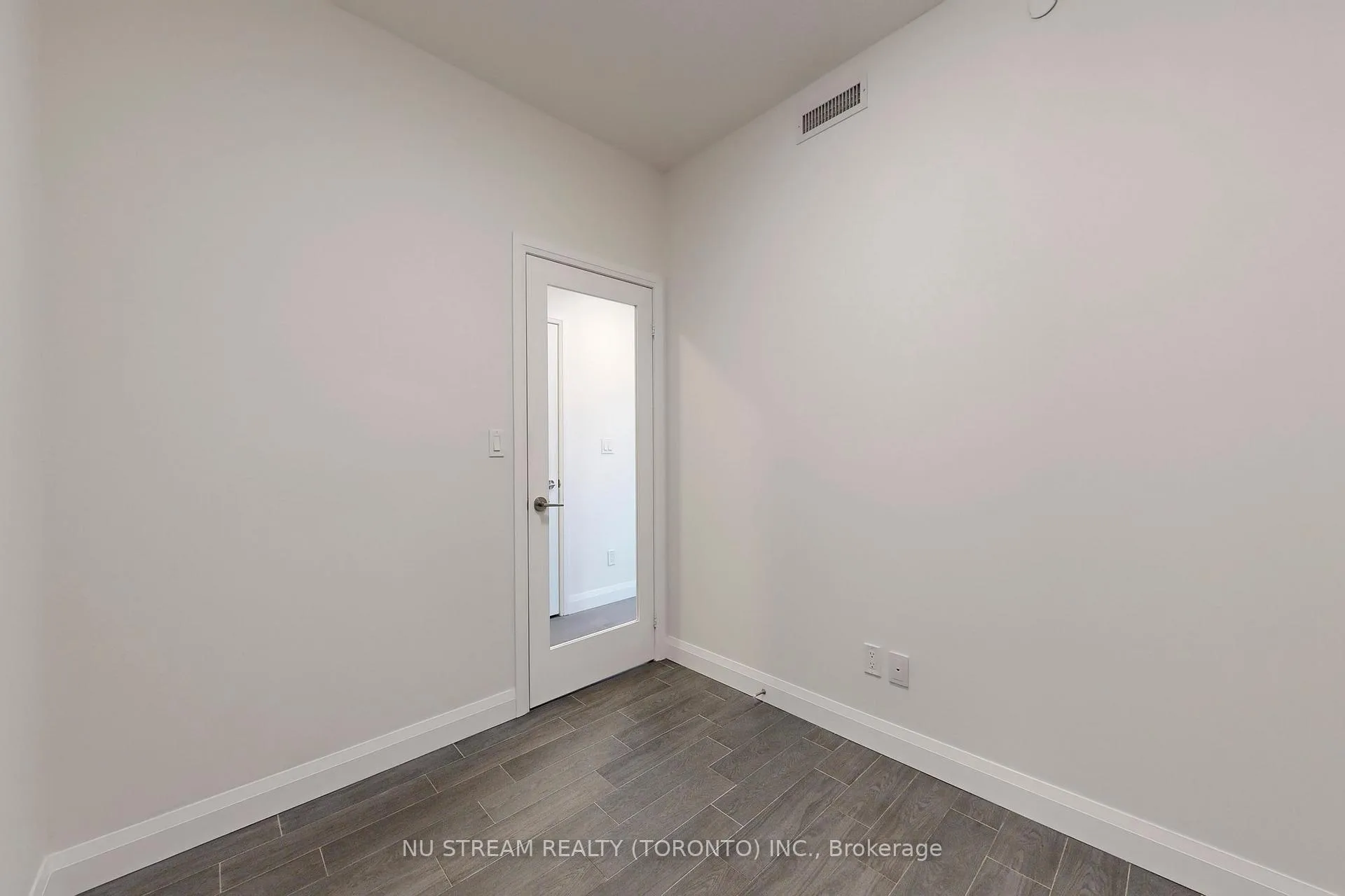 Photo 27 of Unit 1803, 15 Water Walk Drive, Markham, Unionville — HOMEH