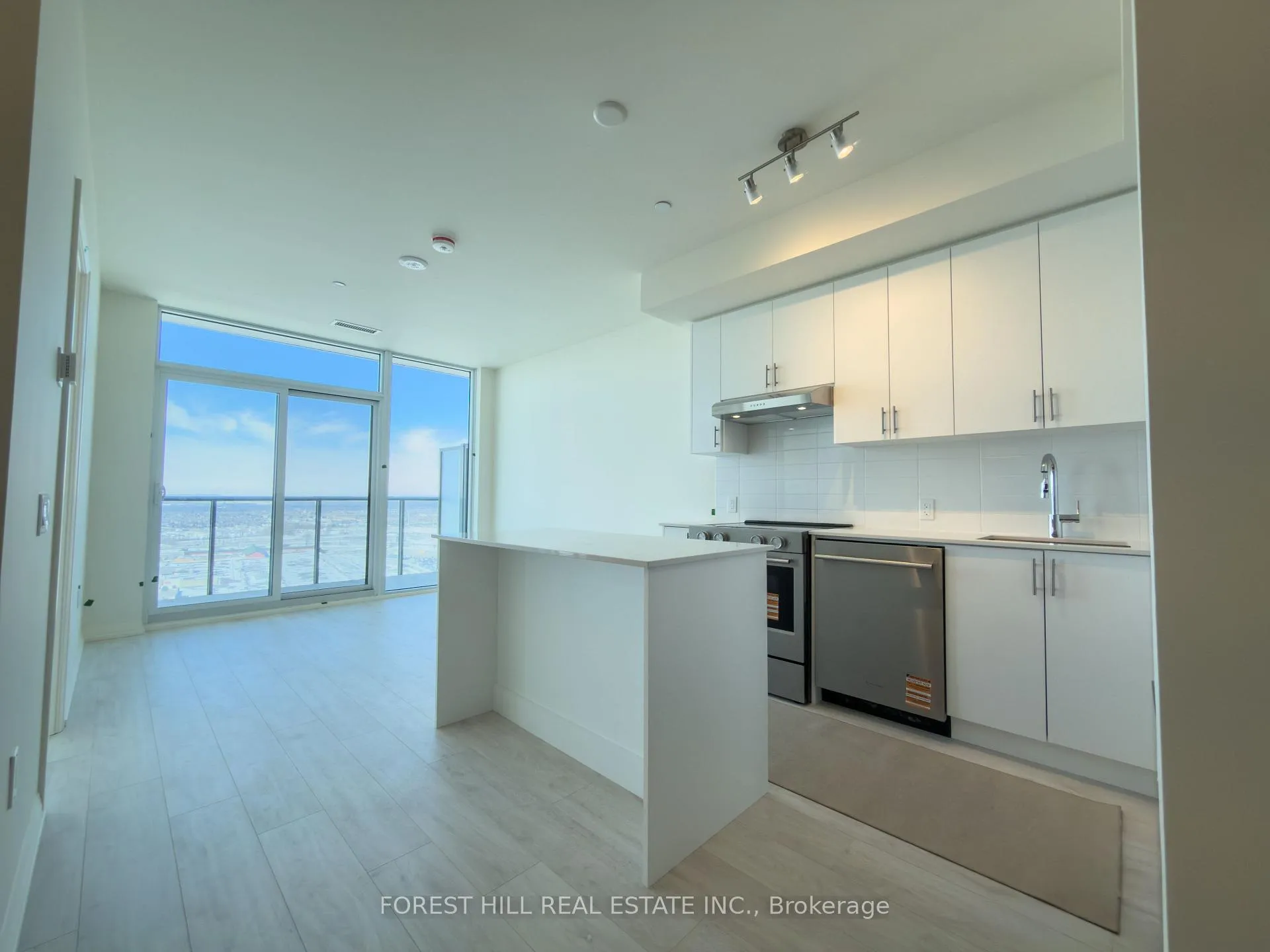 Photo 5 of Unit 2806, 27 Korda Gate, Vaughan, Vellore Village — HOMEH
