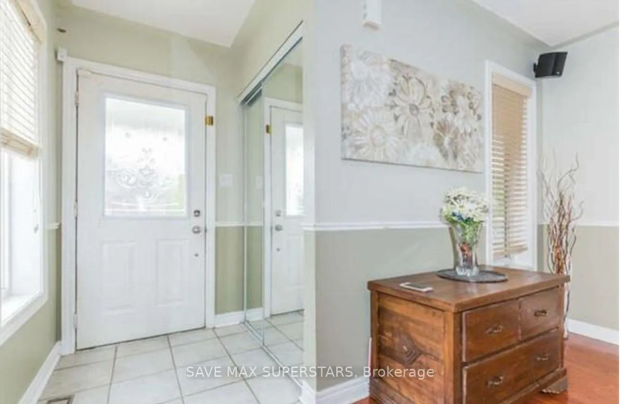 Photo 3 of Unit Upper, 12 Stable Gate, Brampton, Northwest Sandalwood Parkway — HOMEH
