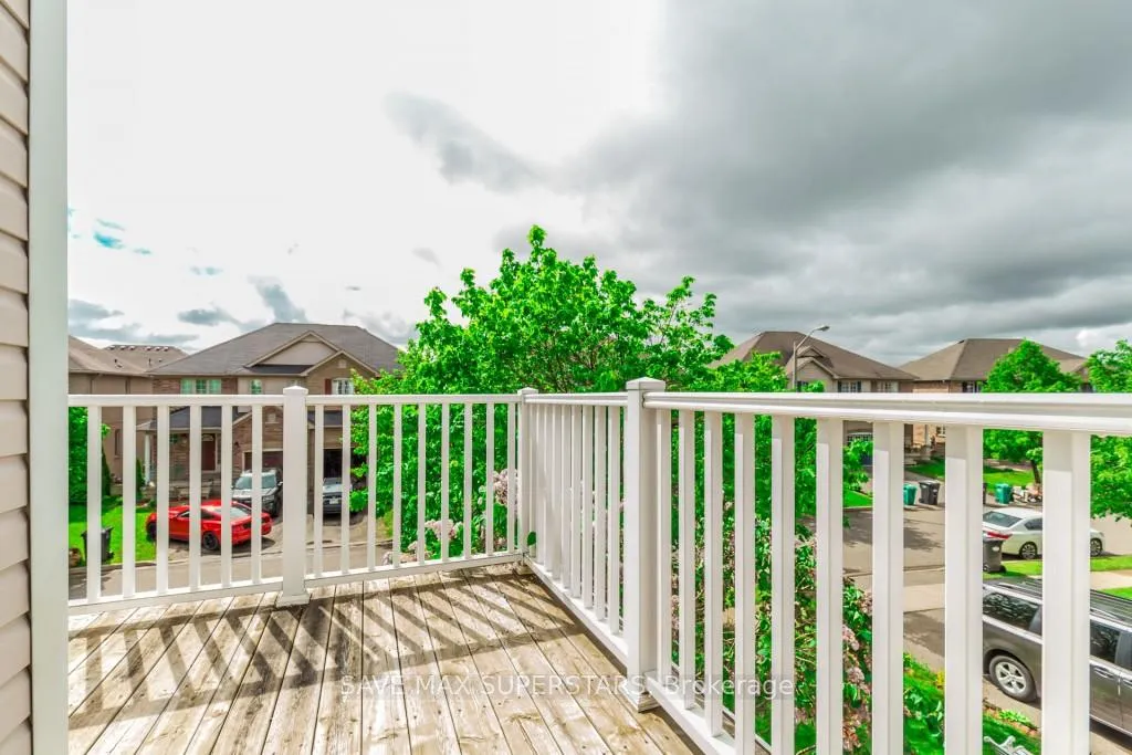 Photo 18 of Unit Upper, 12 Stable Gate, Brampton, Northwest Sandalwood Parkway — HOMEH