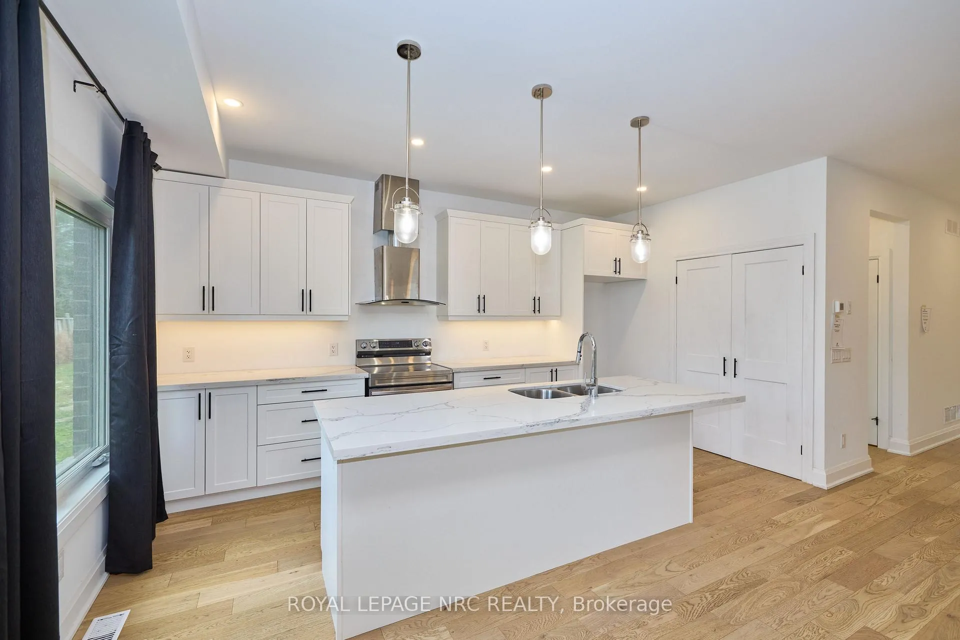 Photo 13 of 159 Hodgkins Avenue, Thorold, Allanburg/Thorold South — HOMEH