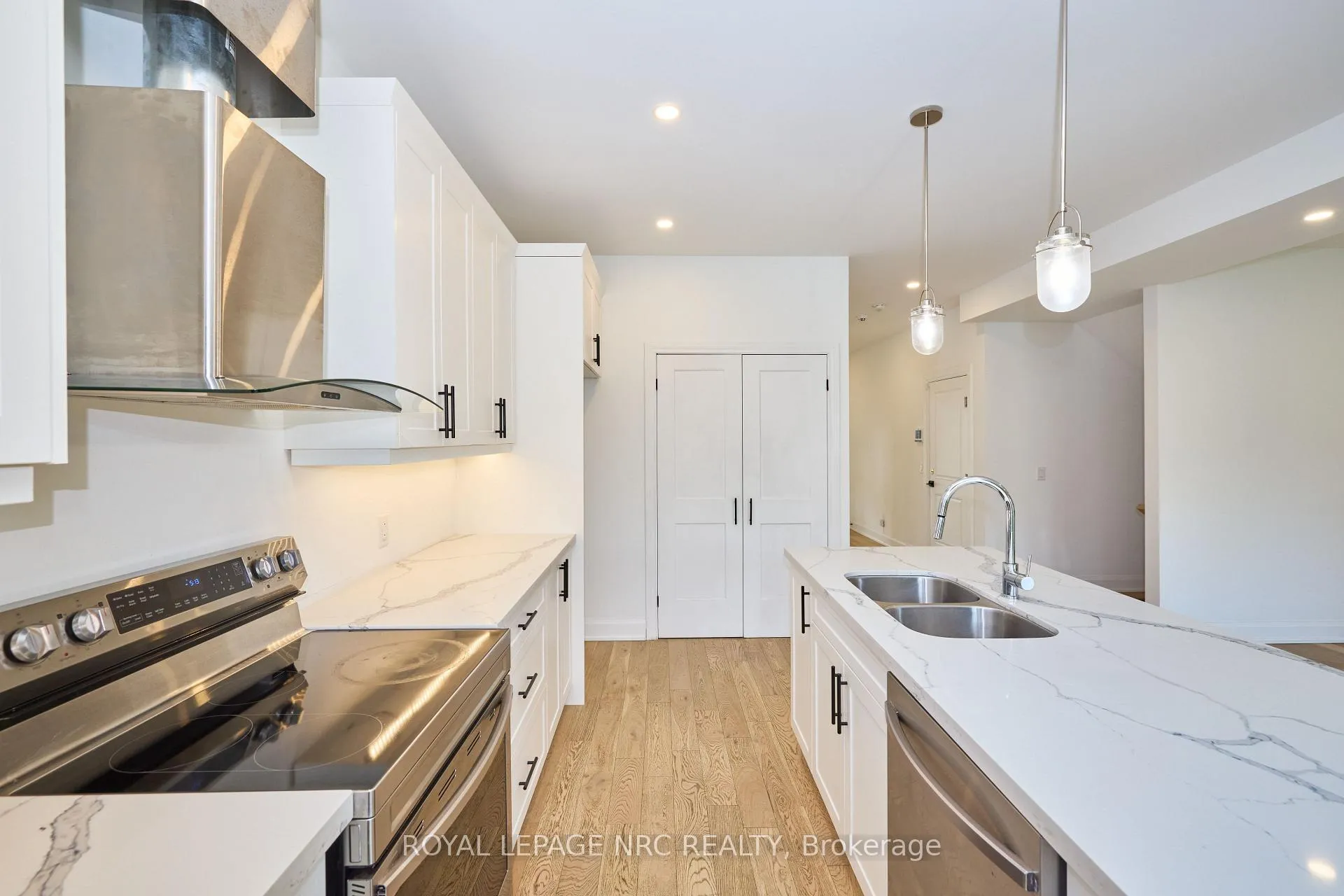 Photo 16 of 159 Hodgkins Avenue, Thorold, Allanburg/Thorold South — HOMEH