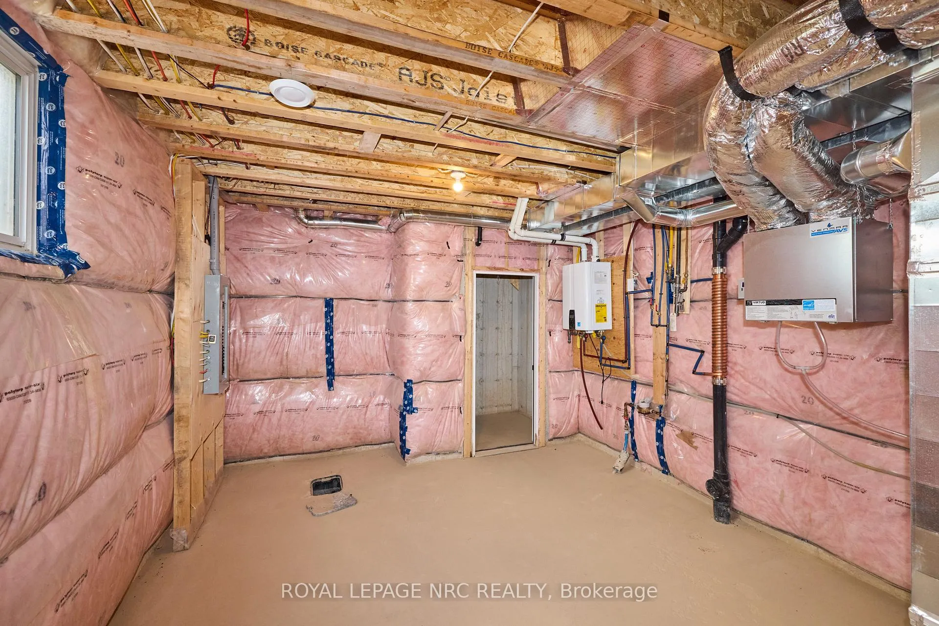 Photo 38 of 159 Hodgkins Avenue, Thorold, Allanburg/Thorold South — HOMEH