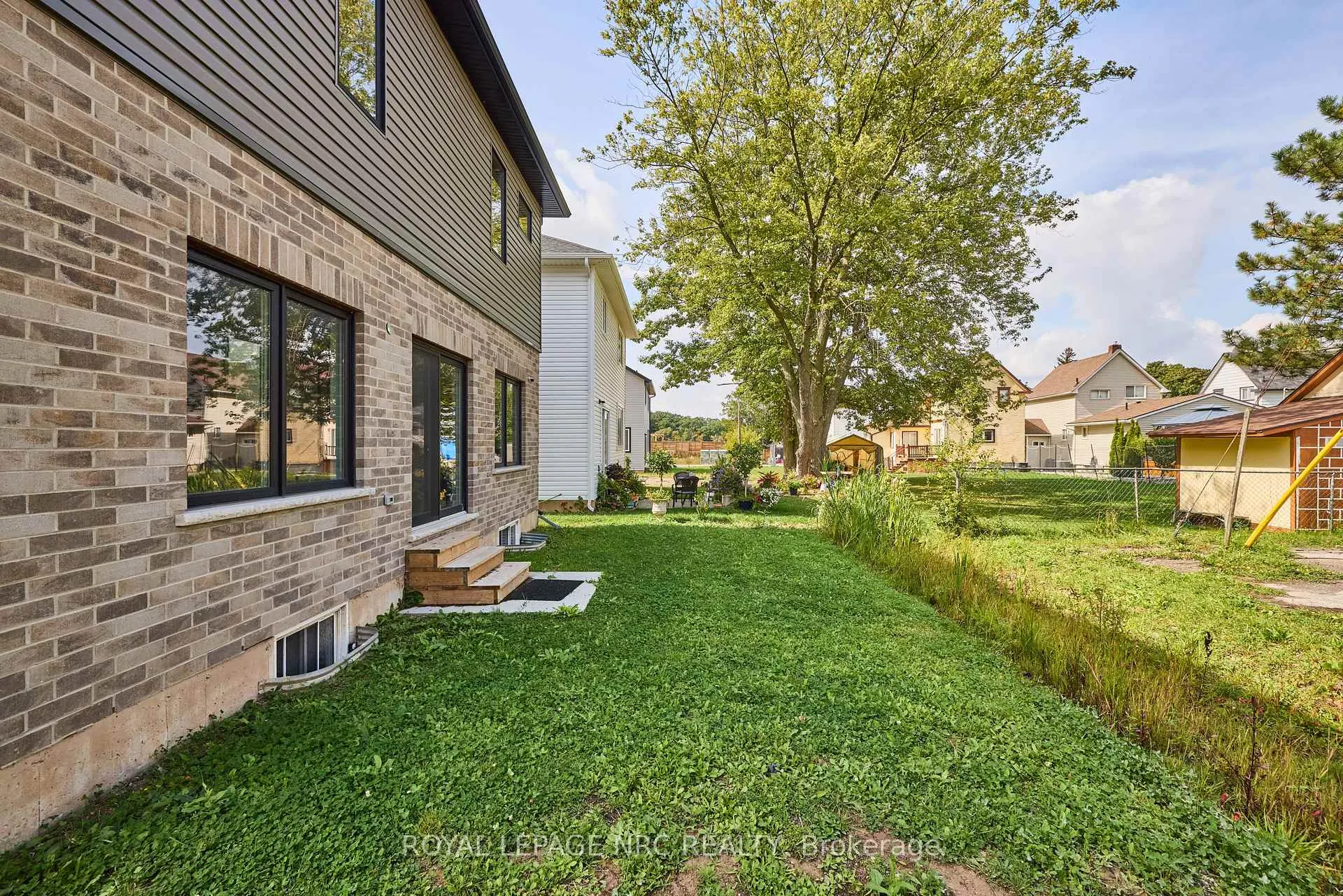 Photo 41 of 159 Hodgkins Avenue, Thorold, Allanburg/Thorold South — HOMEH