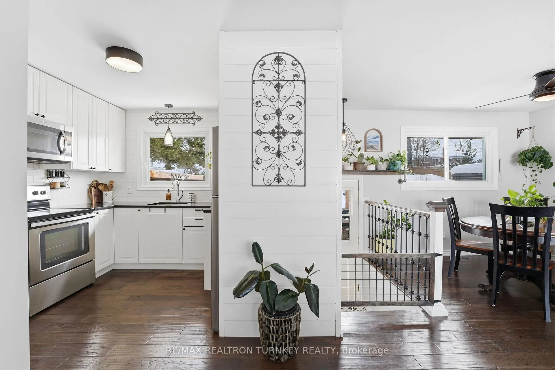Photo 9 of 27 Marion Crescent, Barrie, Wellington — HOMEH