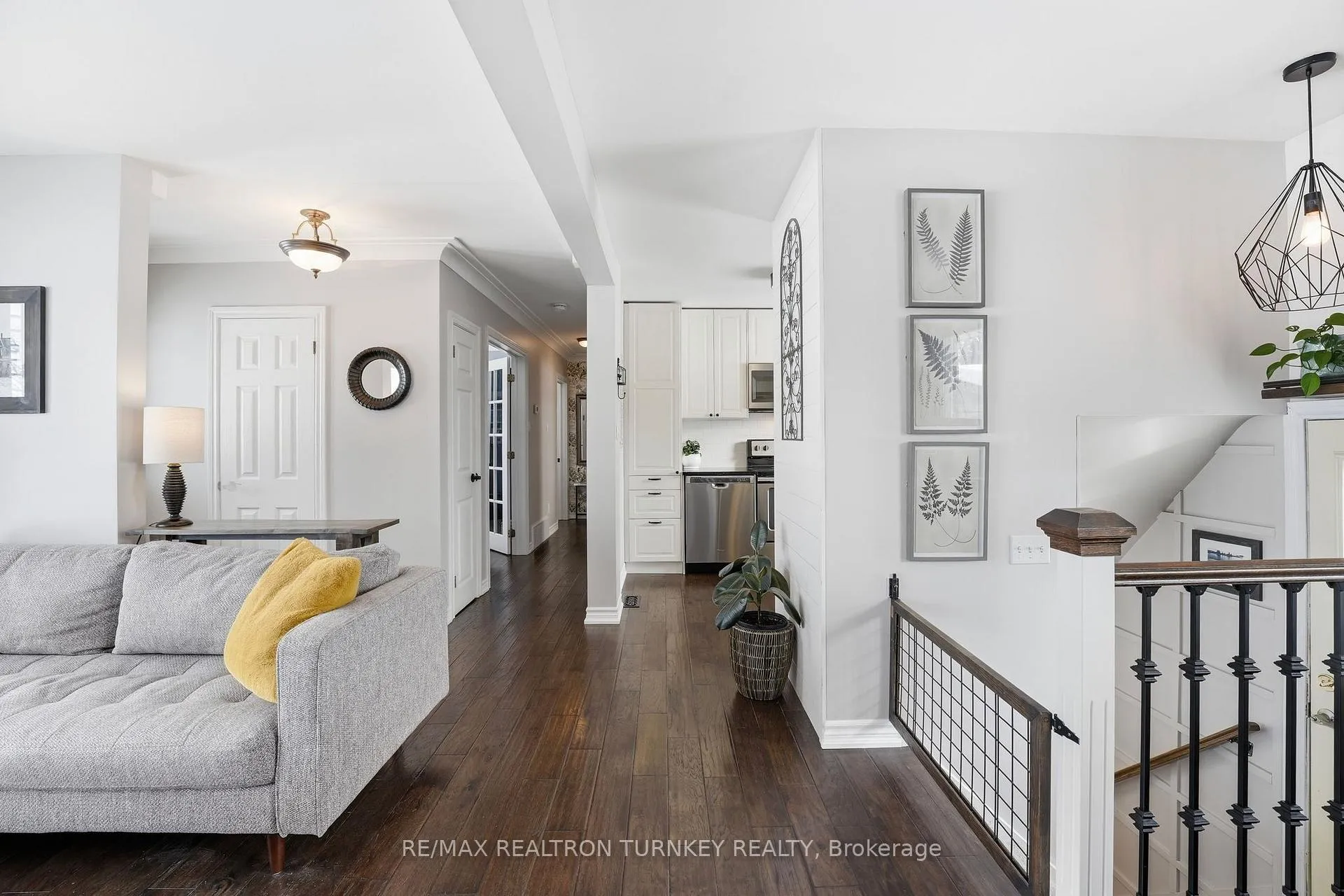 Photo 14 of 27 Marion Crescent, Barrie, Wellington — HOMEH