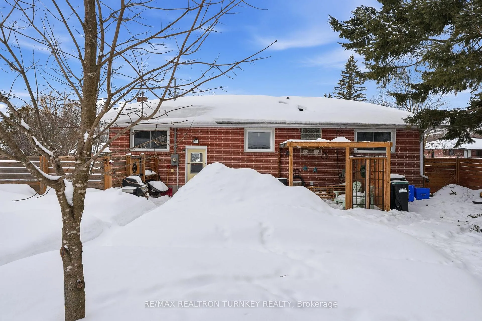 Photo 41 of 27 Marion Crescent, Barrie, Wellington — HOMEH