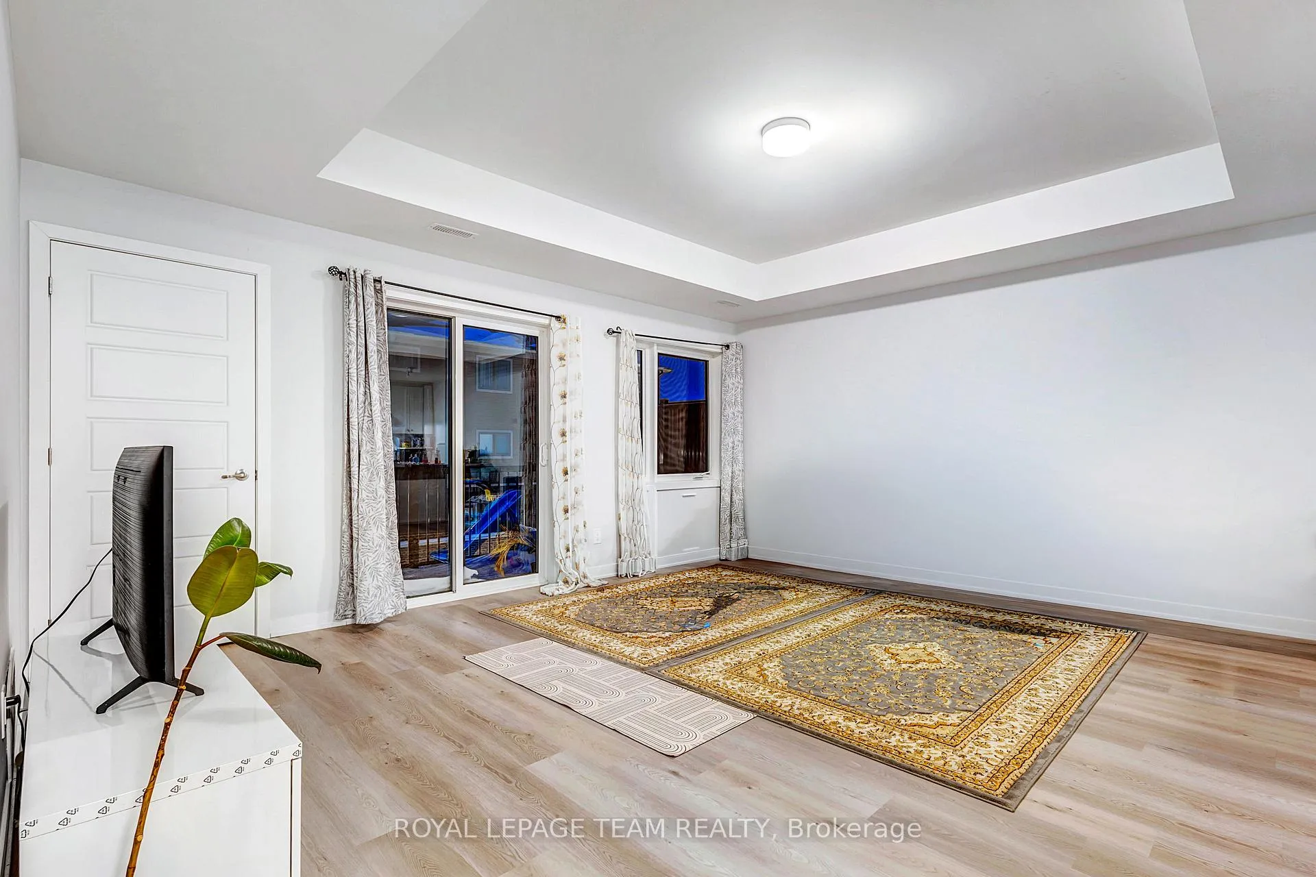 Photo 5 of 510 Lillian Freiman Private, Ottawa, Barrhaven - Half Moon Bay — HOMEH