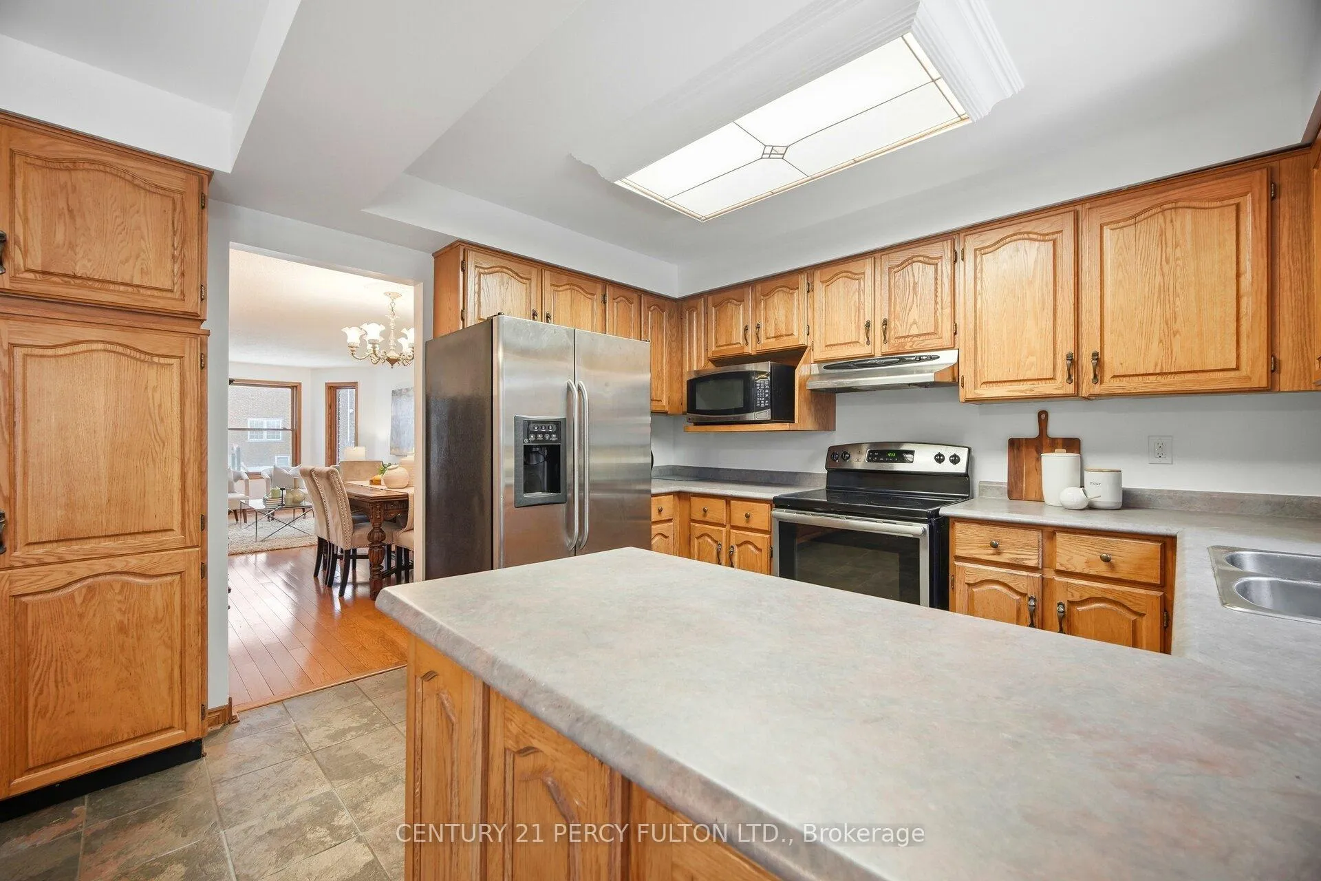 Photo 9 of 233 Gwendolyn Street, Pickering, Rougemount — HOMEH
