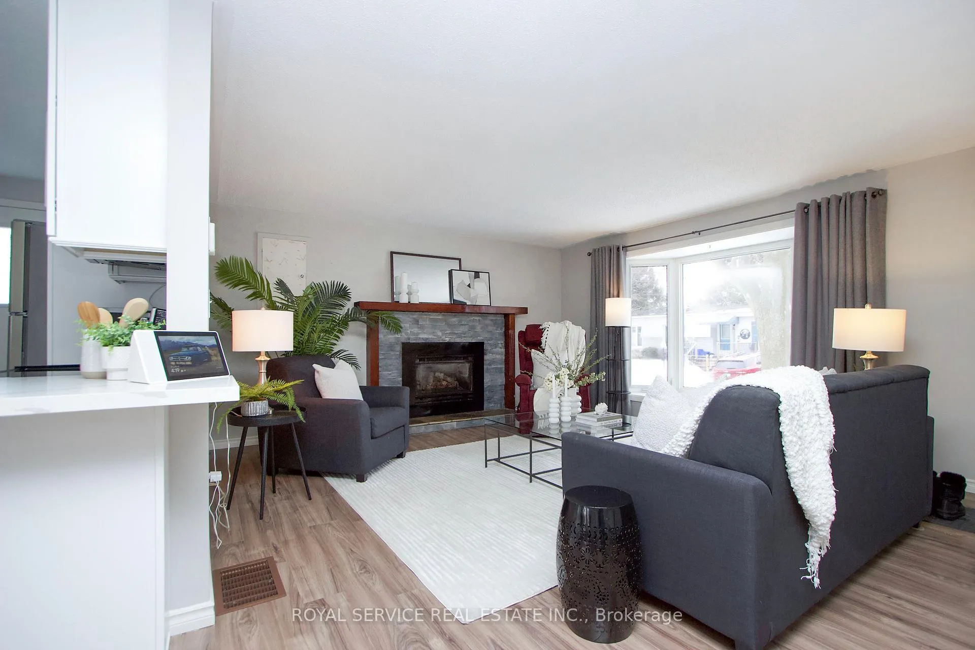 Photo 5 of 71 Bluffs Road, Clarington, Newcastle — HOMEH
