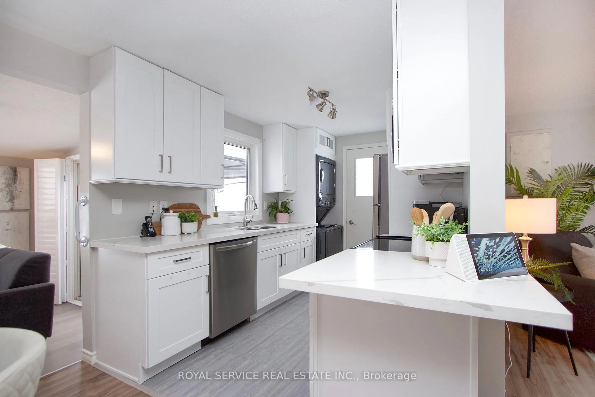 Photo 10 of 71 Bluffs Road, Clarington, Newcastle — HOMEH