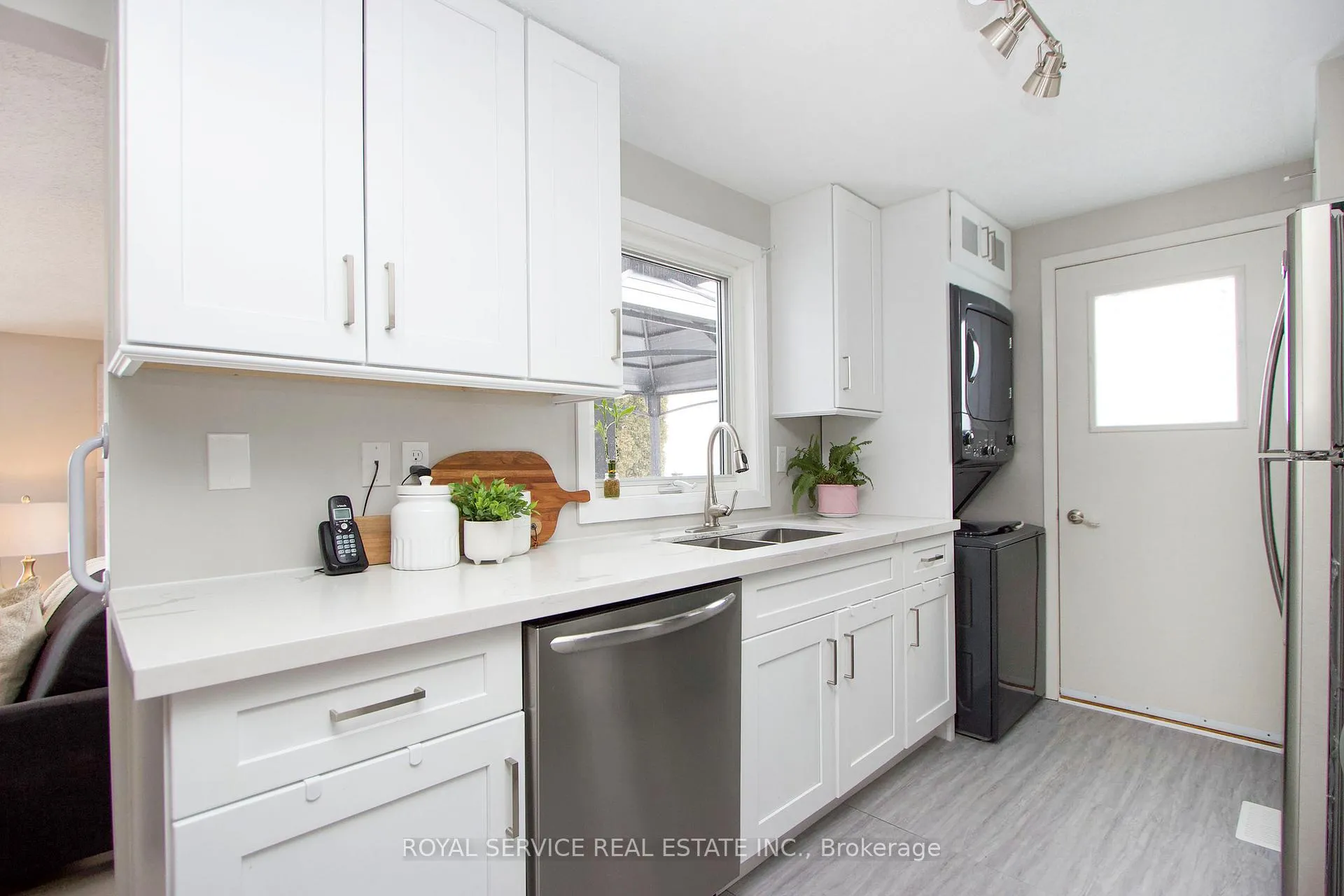 Photo 12 of 71 Bluffs Road, Clarington, Newcastle — HOMEH