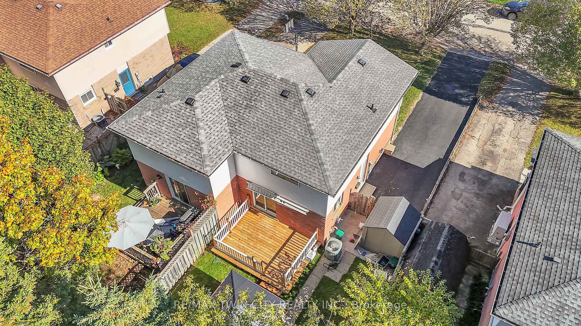 Photo 7 of 43 Connelly Drive, Kitchener — HOMEH