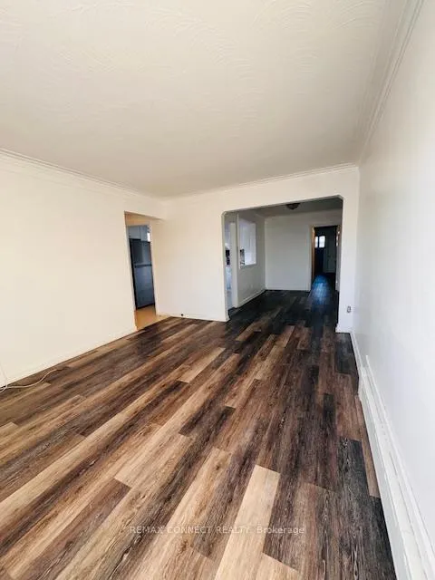 Photo 3 of Unit 3, 232 Atlas Avenue, Toronto, Oakwood Village — HOMEH