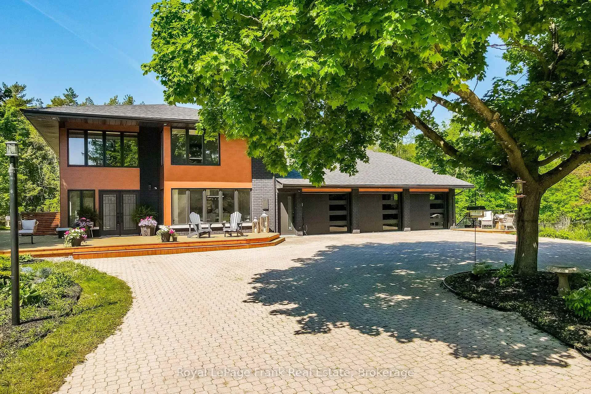 Front of 674 Goodwood Road