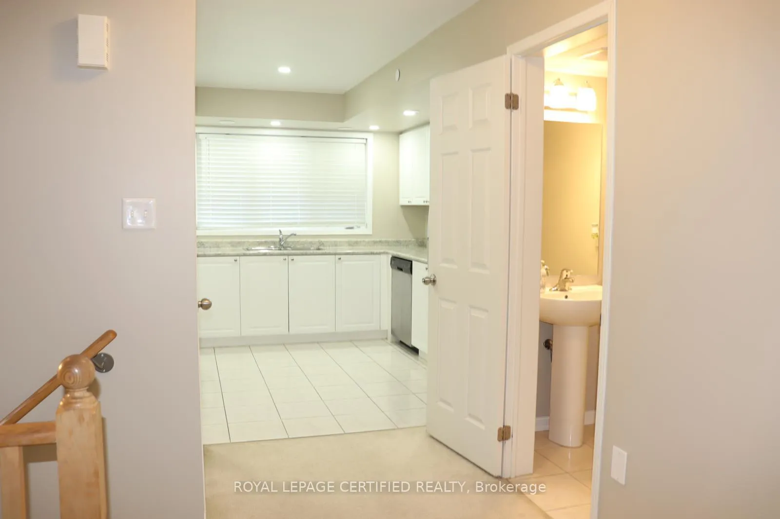 Photo 9 of 135 Giboulee Path, Oshawa, Windfields — HOMEH