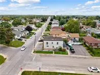 Photo 2 of Unit 3, 86 Townline Road W, St. Catharines, Burleigh Hill — HOMEH