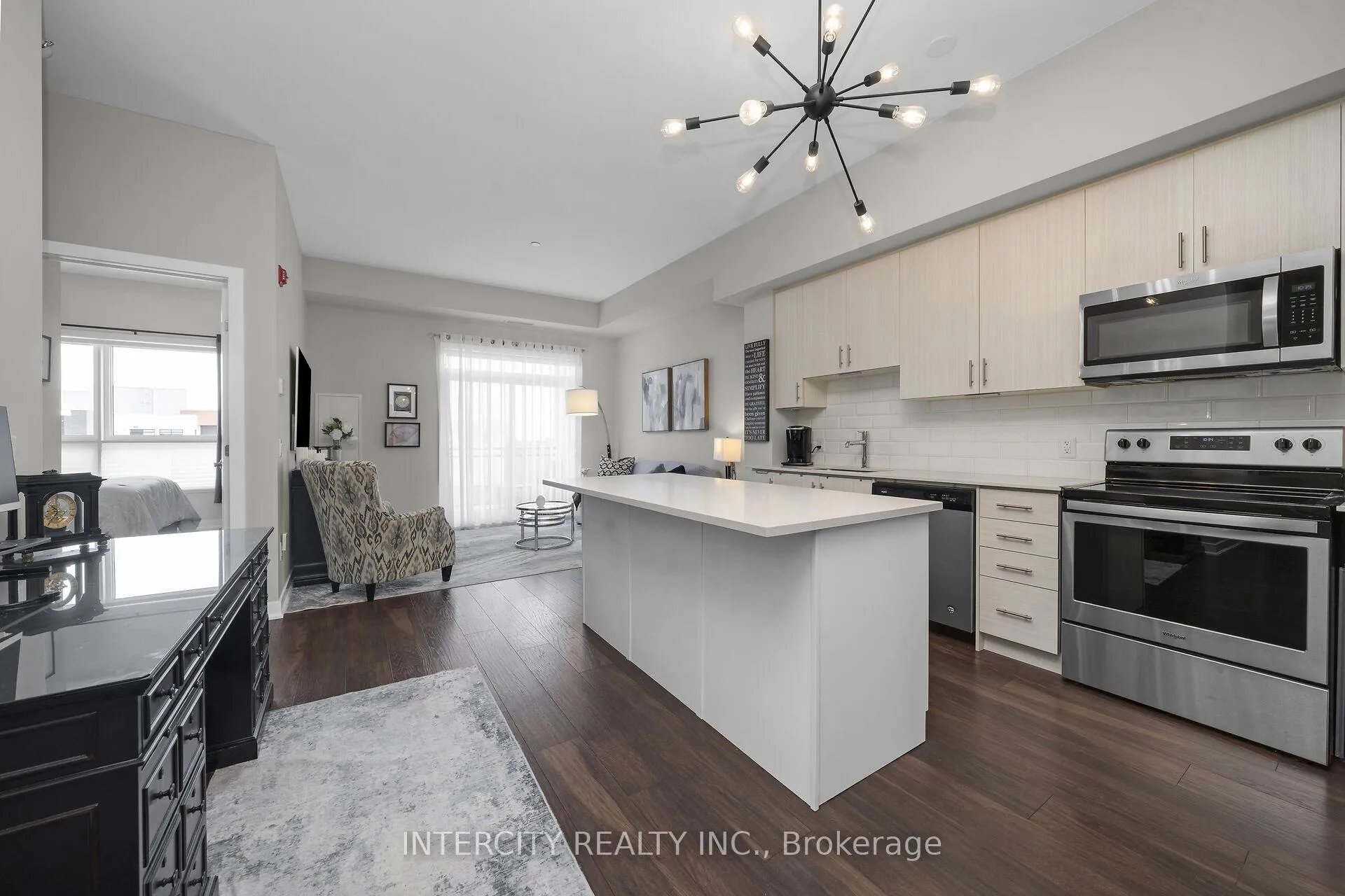 Photo 8 of Unit 603, 320 Plains Road E, Burlington, LaSalle — HOMEH