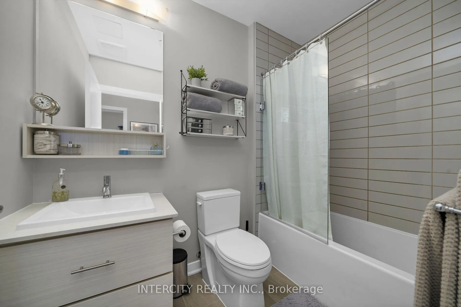 Photo 20 of Unit 603, 320 Plains Road E, Burlington, LaSalle — HOMEH