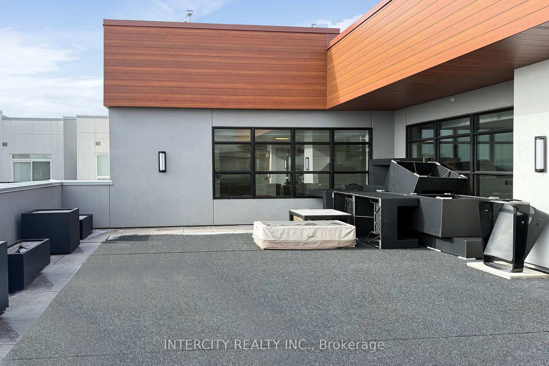 Photo 31 of Unit 603, 320 Plains Road E, Burlington, LaSalle — HOMEH