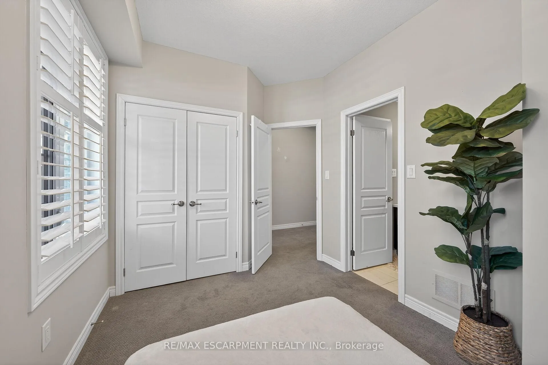 Photo 10 of Unit 17, 257 Parkside Drive, Hamilton, Waterdown — HOMEH