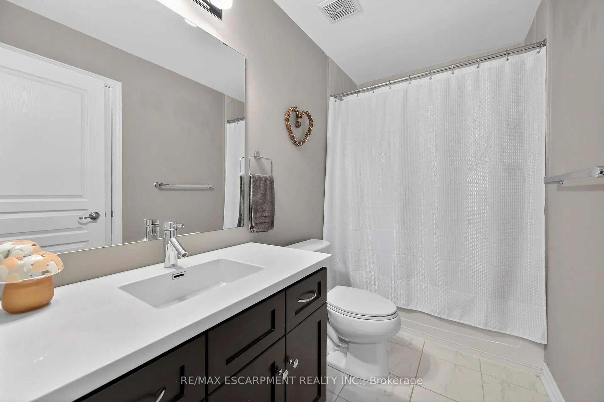 Photo 13 of Unit 17, 257 Parkside Drive, Hamilton, Waterdown — HOMEH