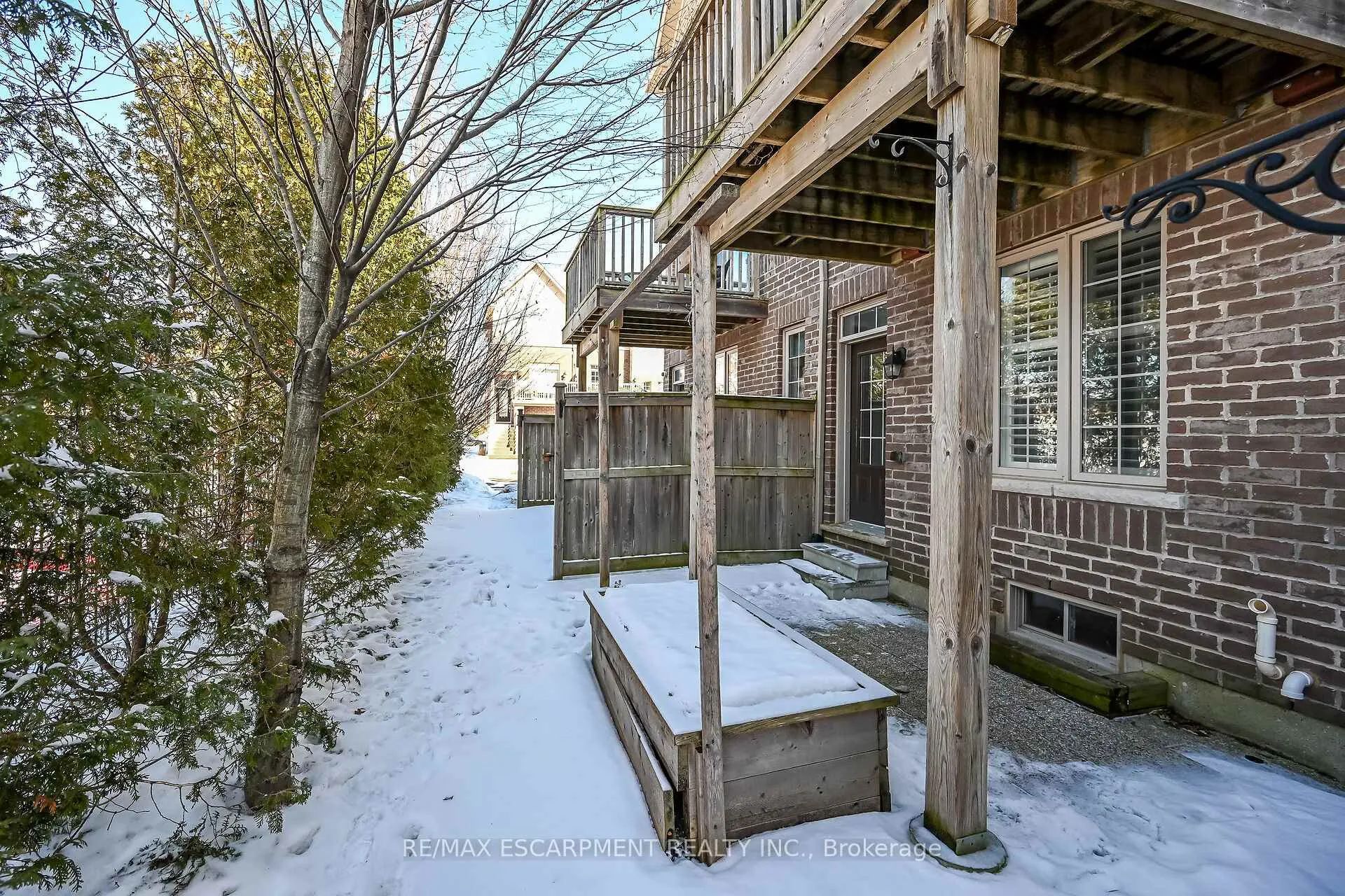 Photo 49 of Unit 17, 257 Parkside Drive, Hamilton, Waterdown — HOMEH