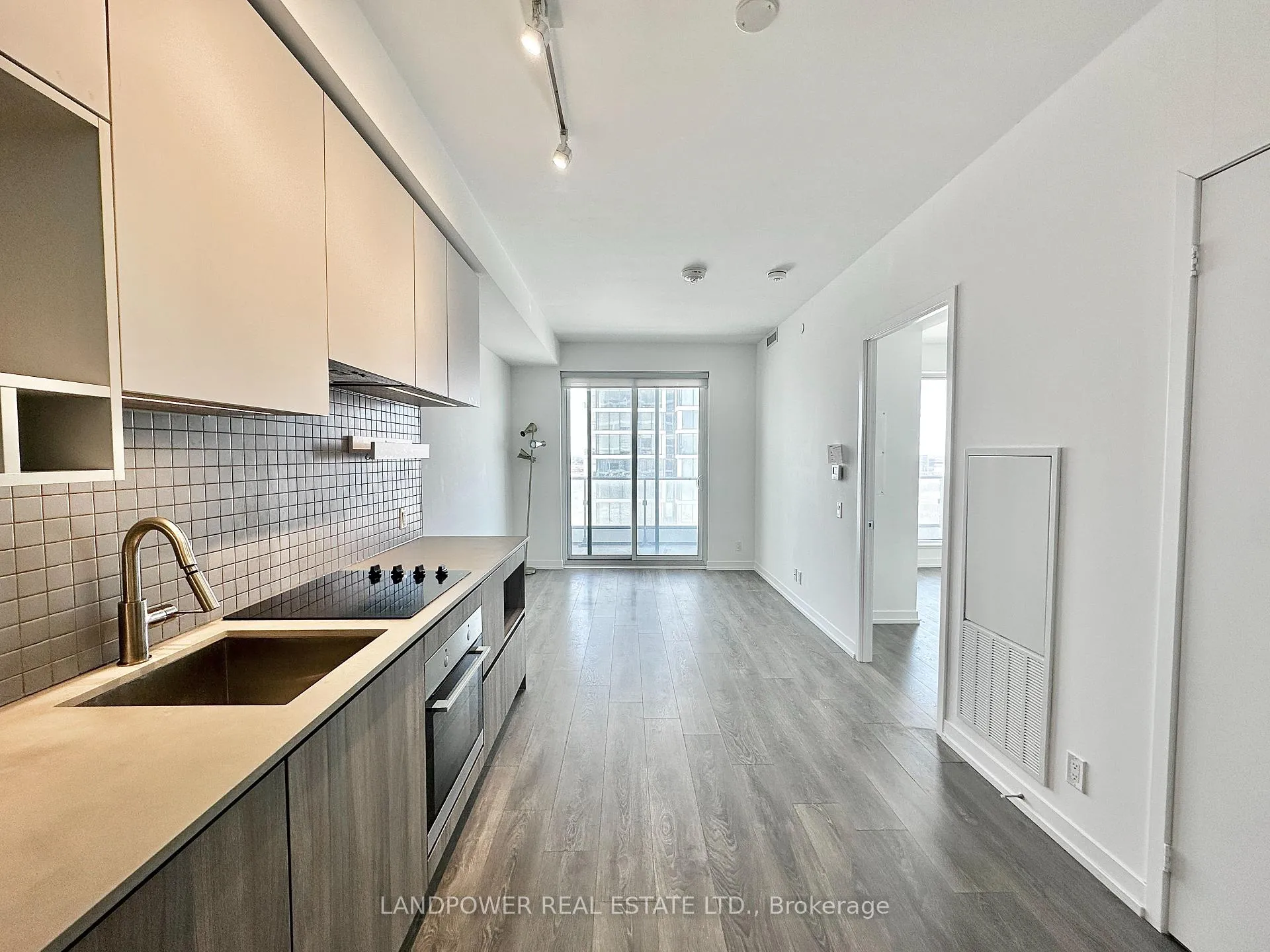 Photo 4 of Unit 1111, 950 Portage Parkway, Vaughan, Vaughan Corporate Centre — HOMEH