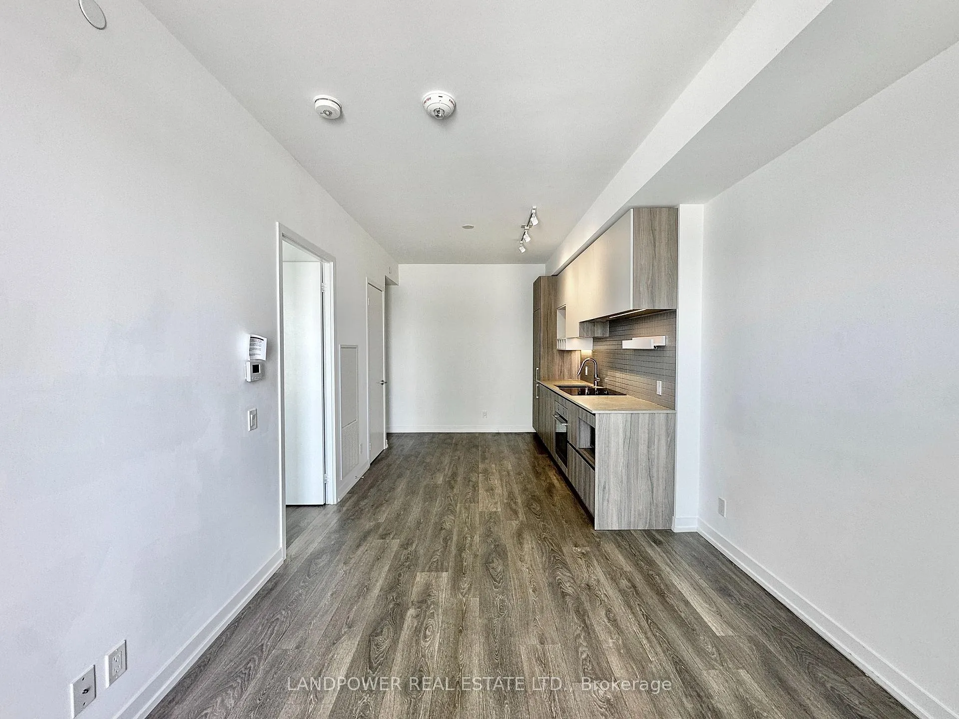 Photo 9 of Unit 1111, 950 Portage Parkway, Vaughan, Vaughan Corporate Centre — HOMEH