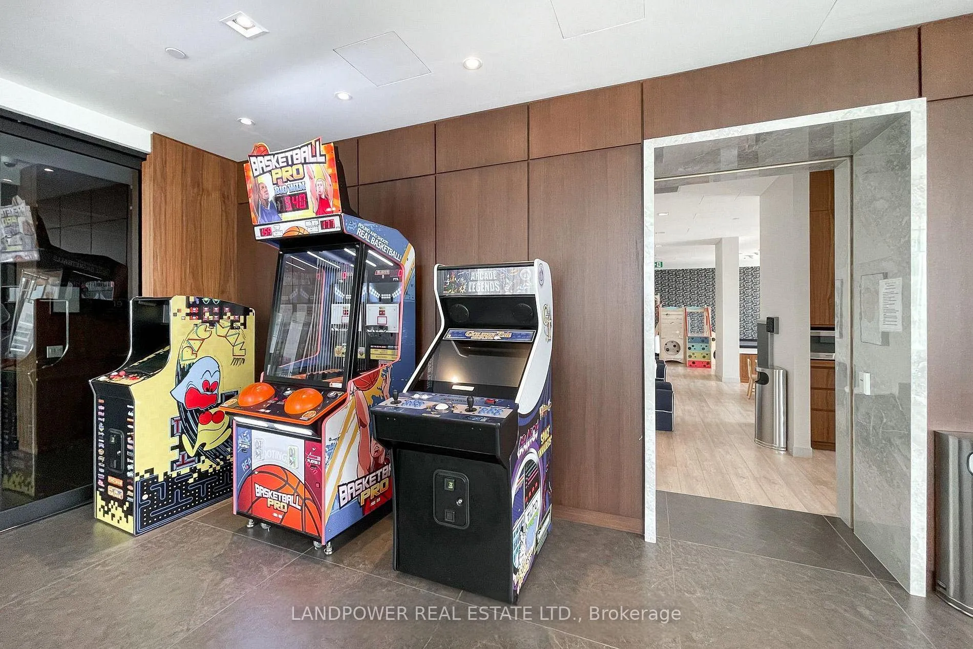 Photo 18 of Unit 1111, 950 Portage Parkway, Vaughan, Vaughan Corporate Centre — HOMEH