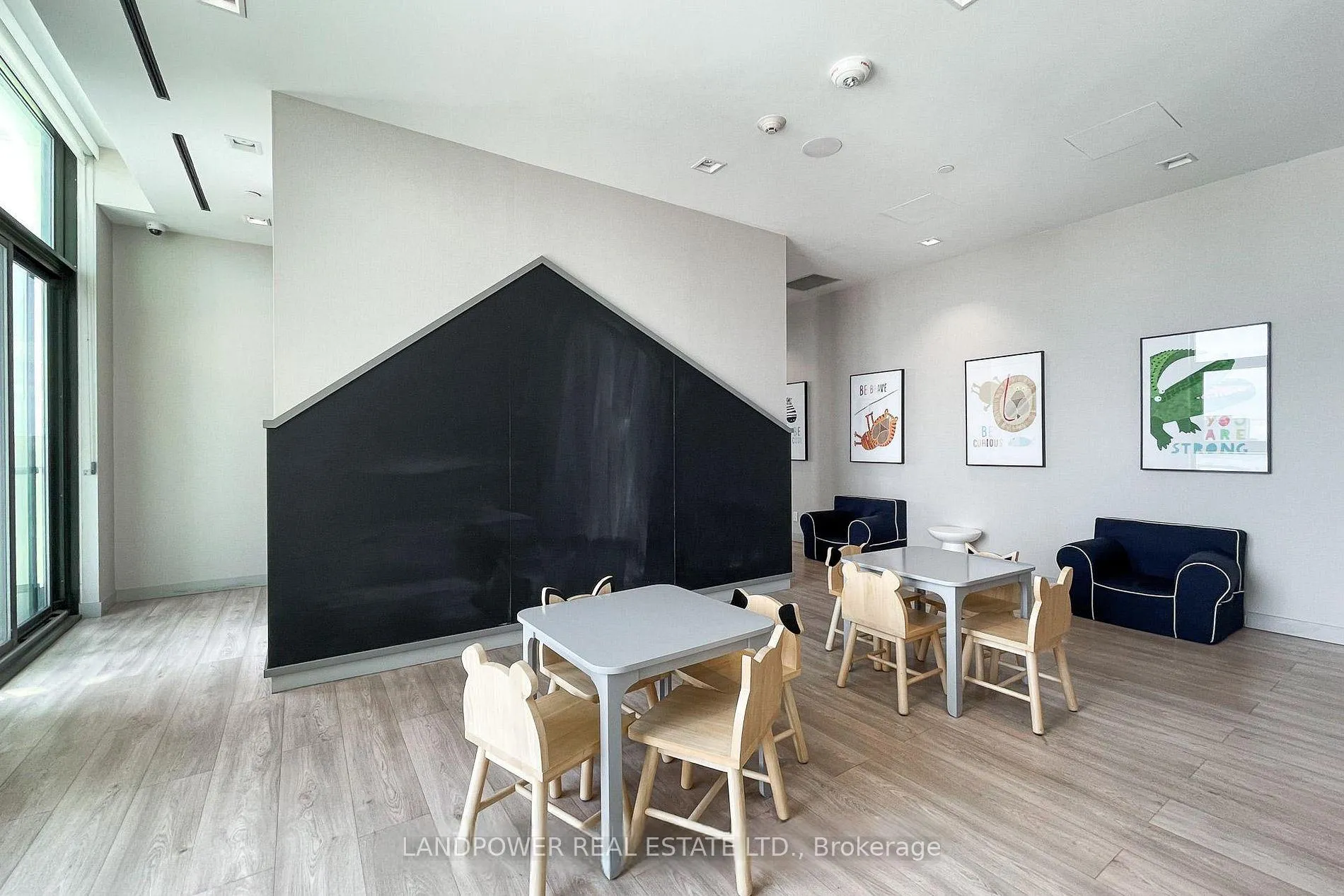 Photo 23 of Unit 1111, 950 Portage Parkway, Vaughan, Vaughan Corporate Centre — HOMEH