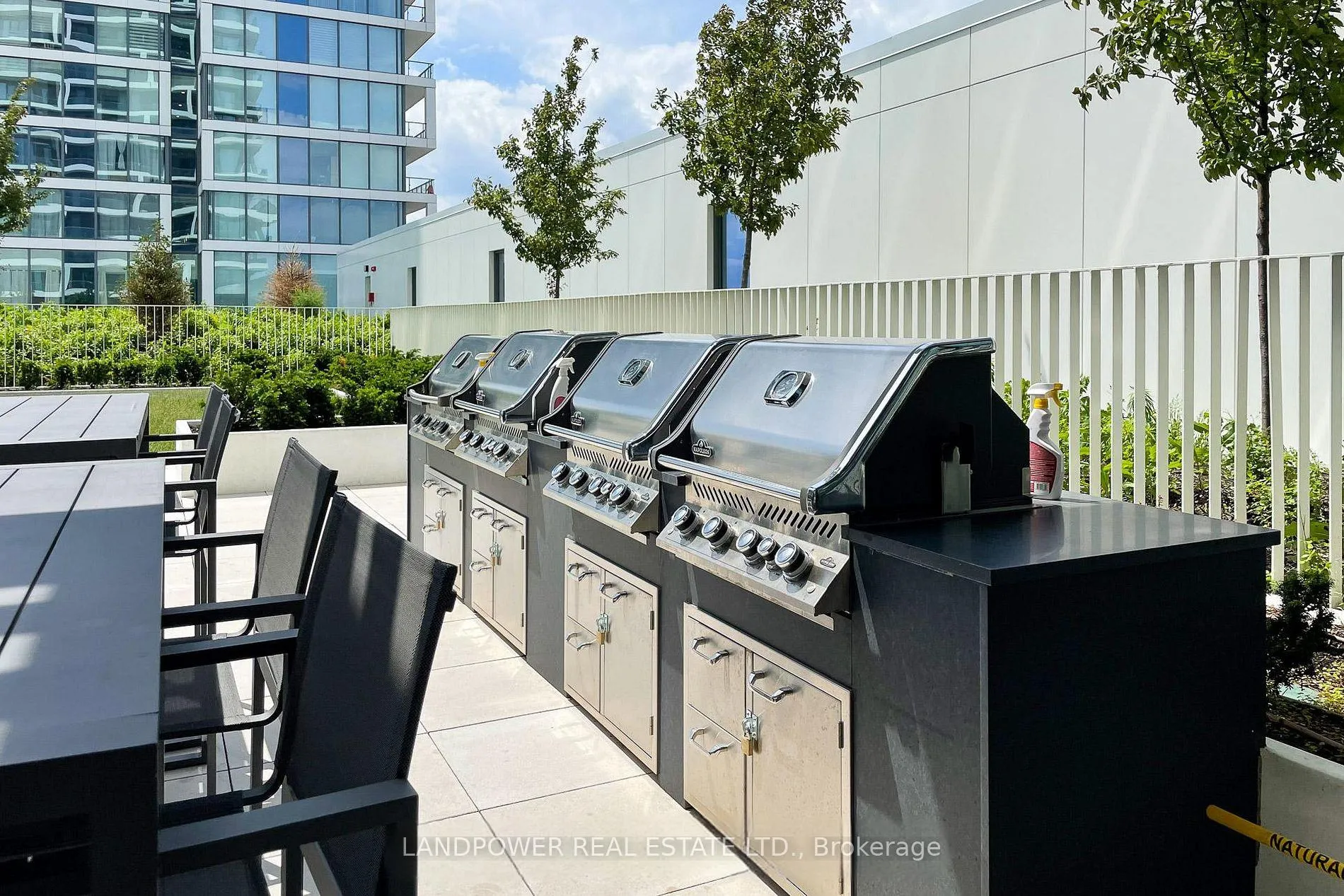 Photo 27 of Unit 1111, 950 Portage Parkway, Vaughan, Vaughan Corporate Centre — HOMEH