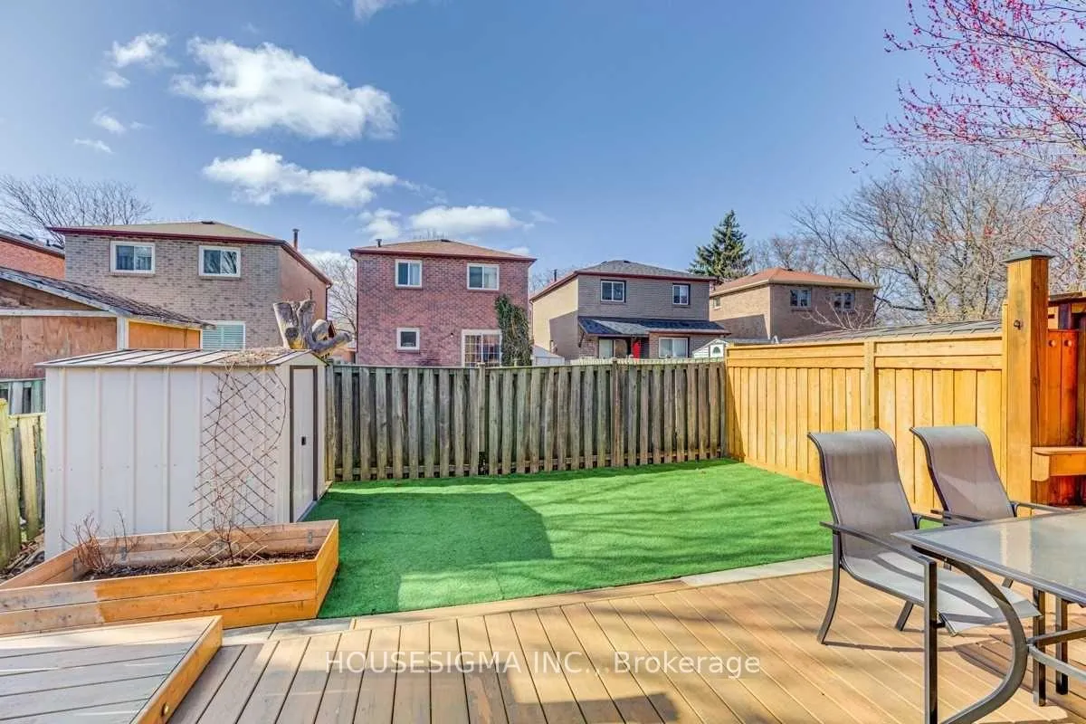 Photo 23 of 18 Fisher Crescent, Ajax, Central West — HOMEH