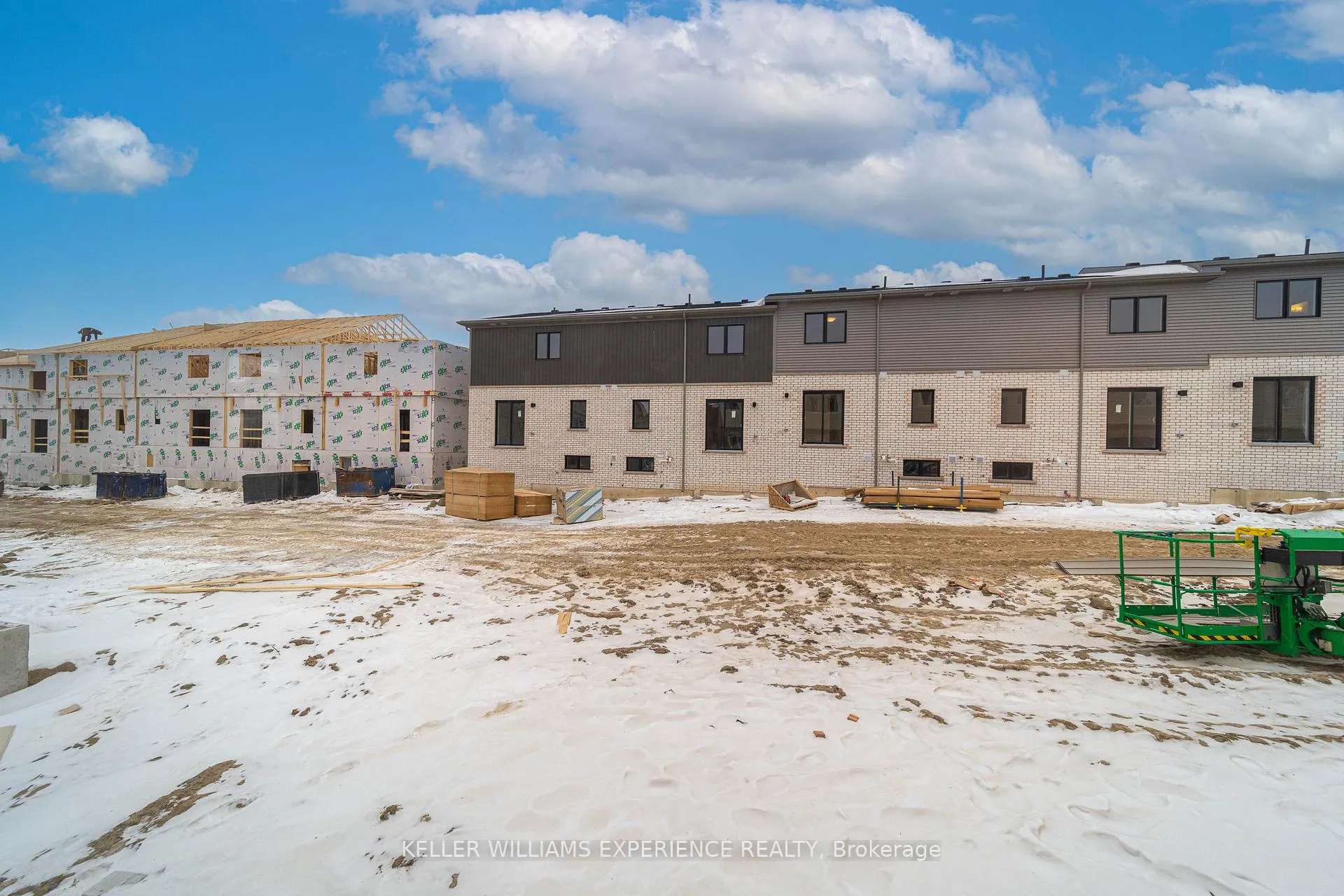 Photo 20 of 12 Wagon Lane, Barrie, Rural Barrie Southeast — HOMEH