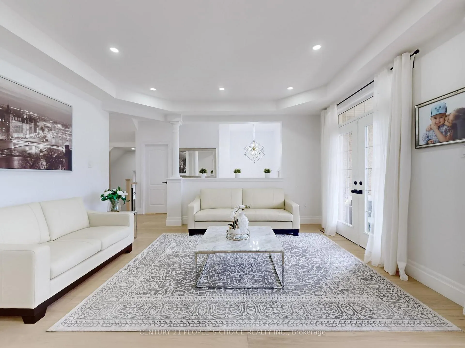 Photo 6 of 29 Young Drive, Brampton, Bram West — HOMEH