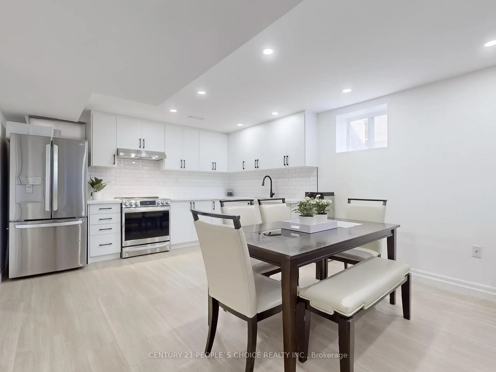 Photo 42 of 29 Young Drive, Brampton, Bram West — HOMEH