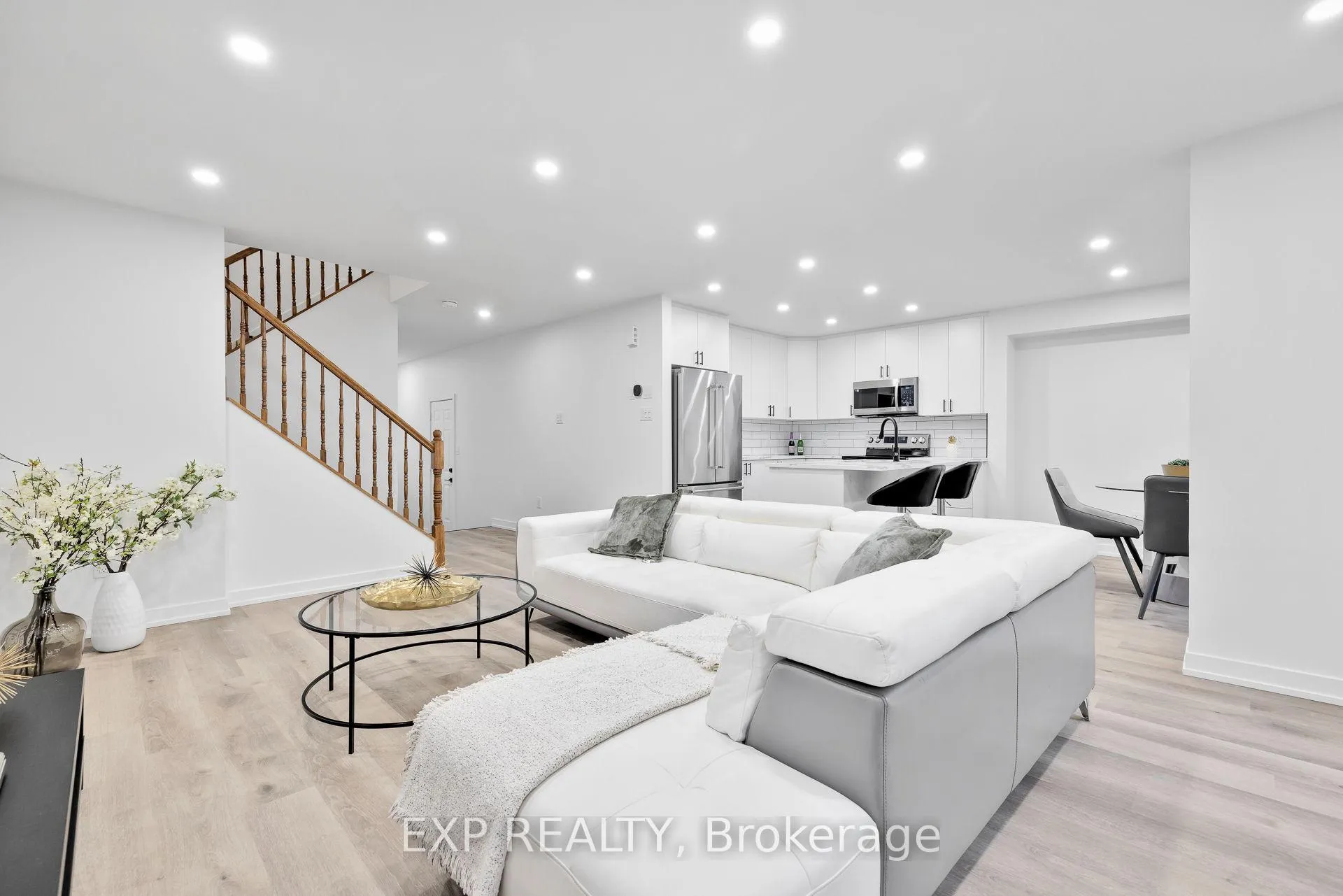 Photo 9 of 12 Marabrooke Street, Ottawa, Barrhaven - Strandherd — HOMEH