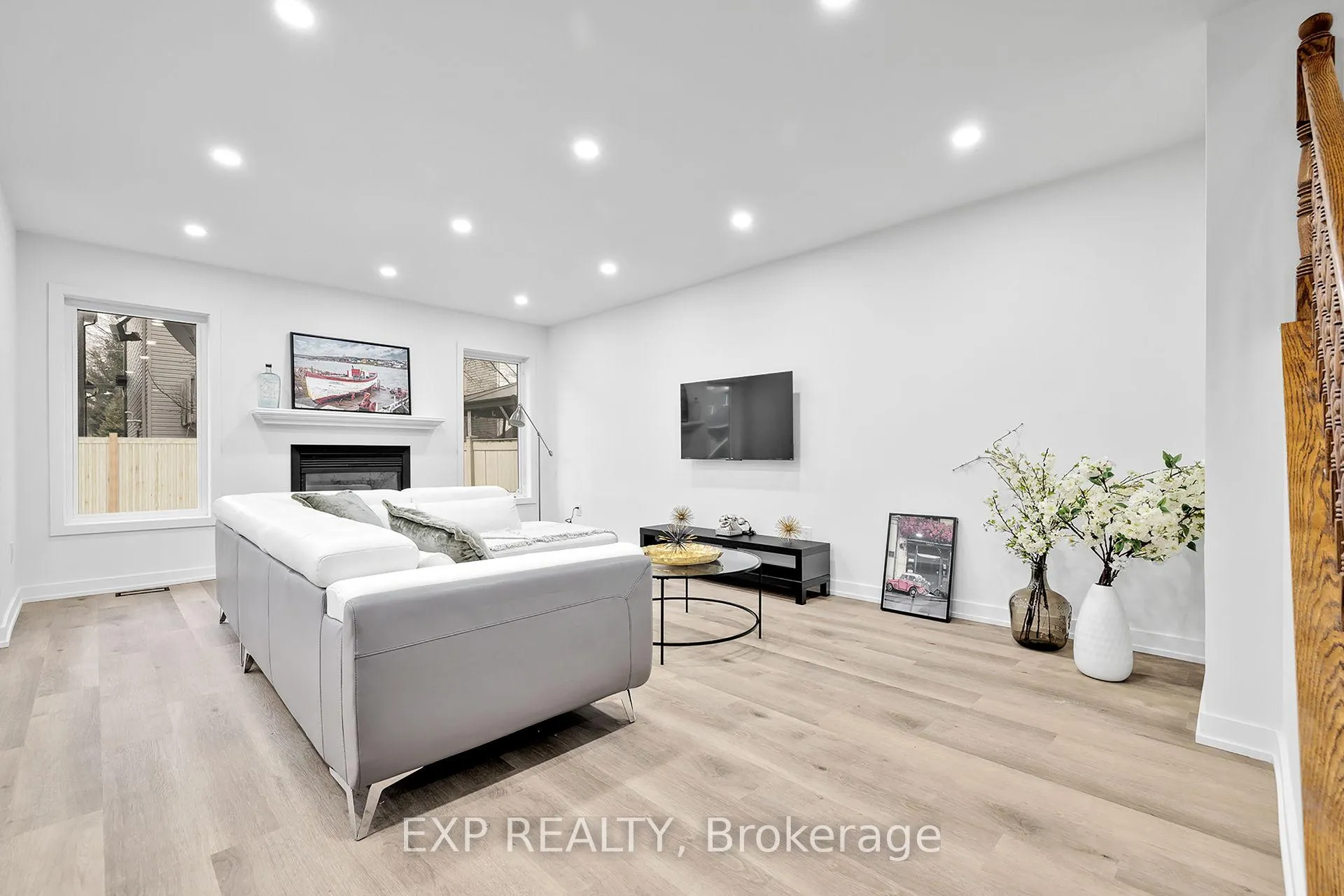 Photo 10 of 12 Marabrooke Street, Ottawa, Barrhaven - Strandherd — HOMEH