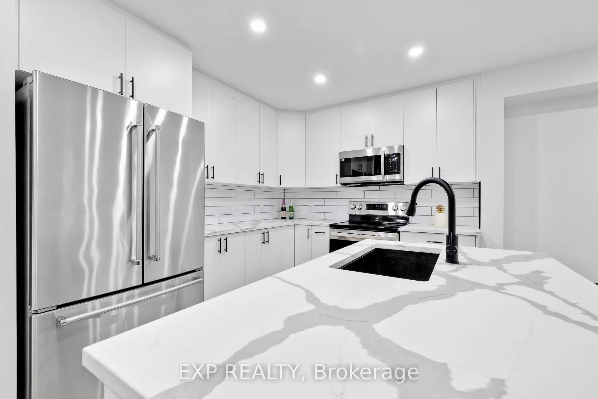 Photo 14 of 12 Marabrooke Street, Ottawa, Barrhaven - Strandherd — HOMEH