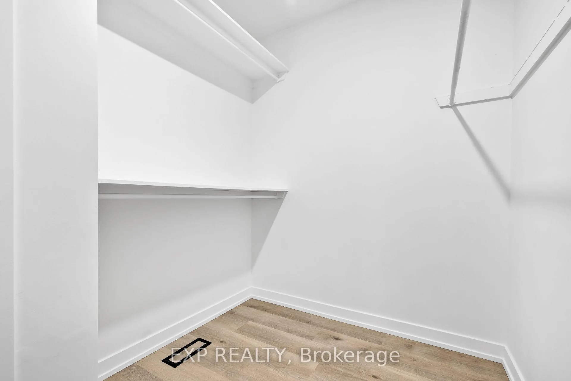 Photo 26 of 12 Marabrooke Street, Ottawa, Barrhaven - Strandherd — HOMEH