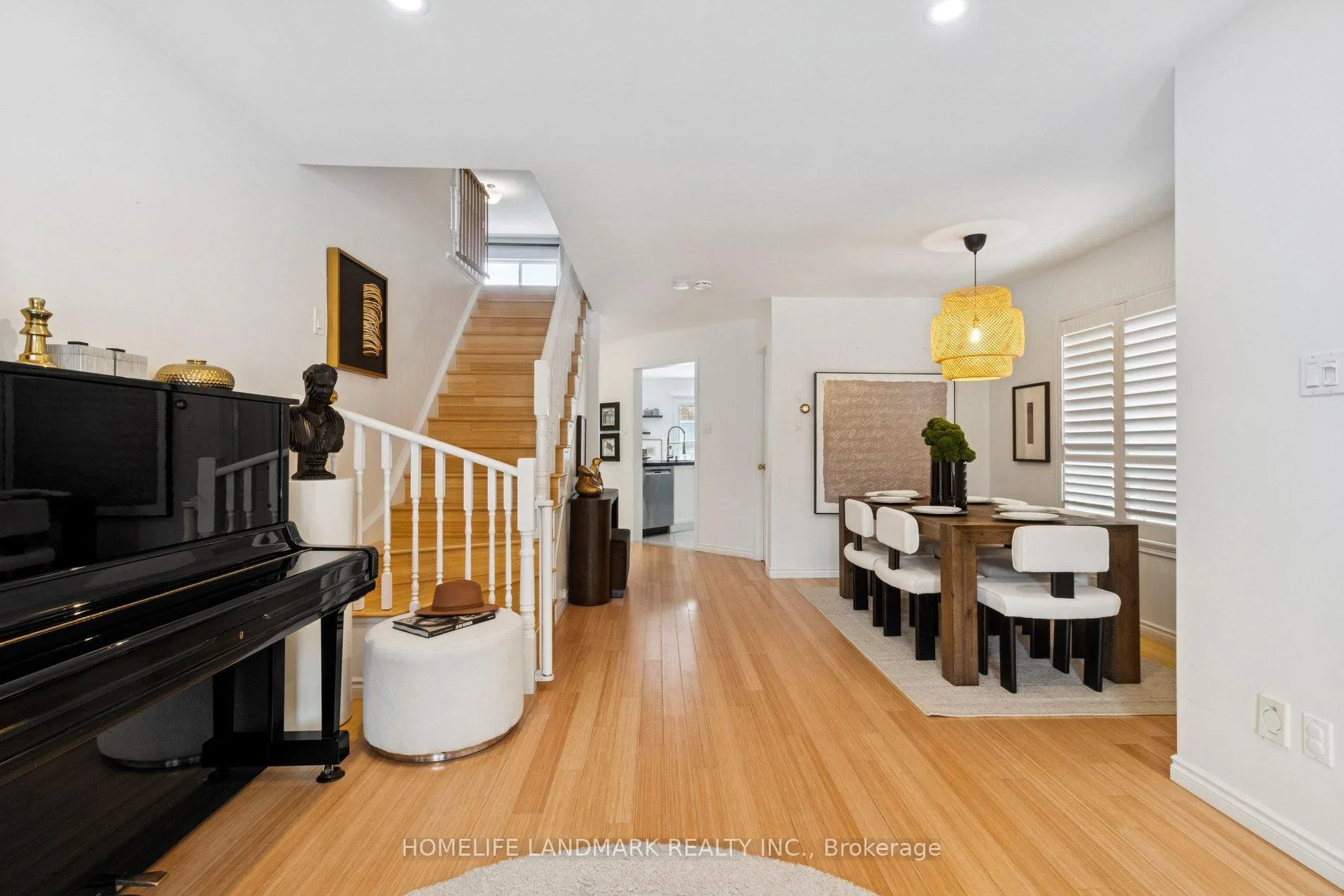 Photo 5 of 239 Fred Mclaren Boulevard, Markham, Wismer — HOMEH