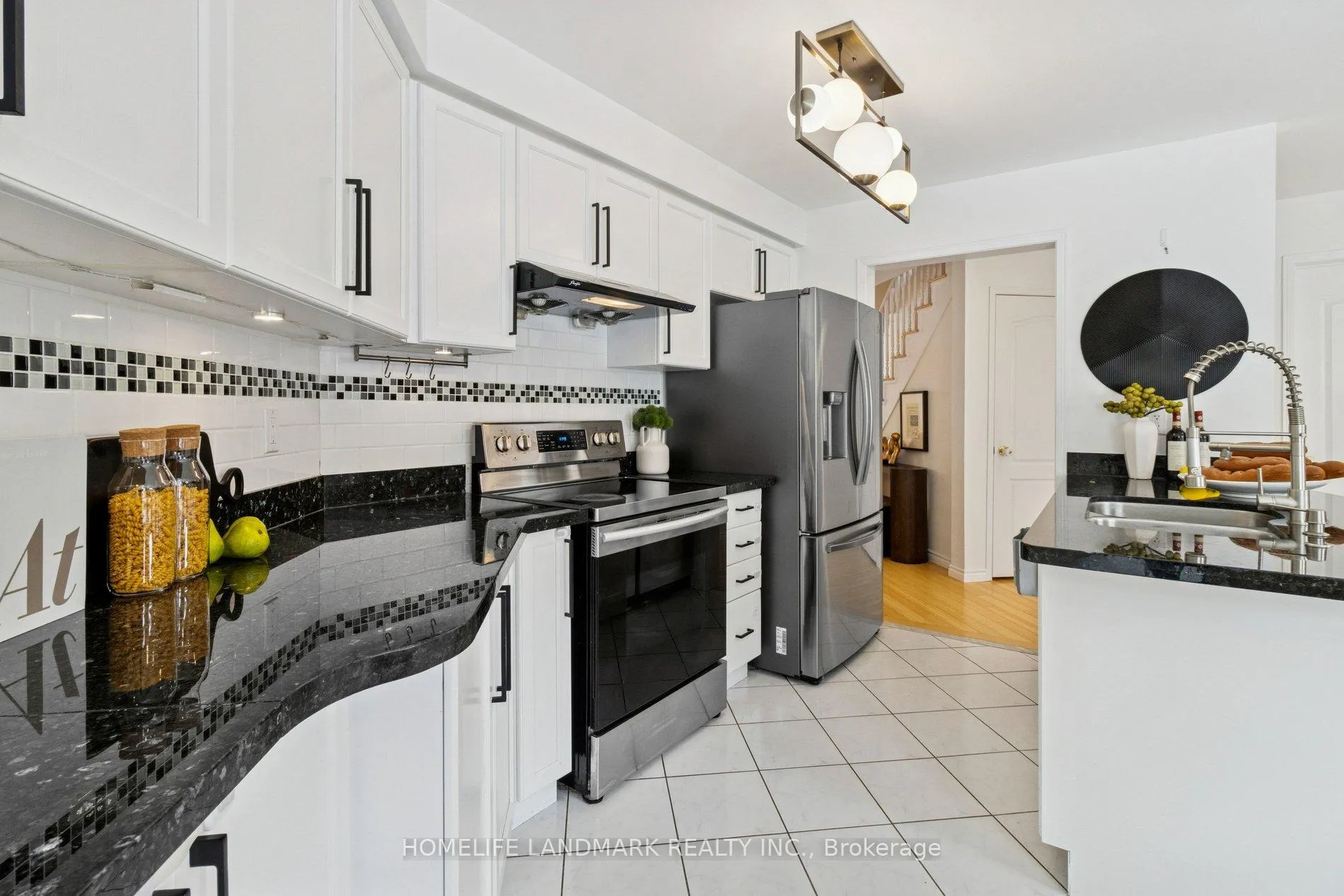 Photo 9 of 239 Fred Mclaren Boulevard, Markham, Wismer — HOMEH