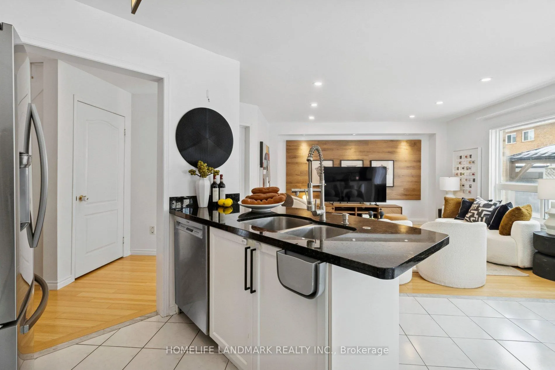 Photo 10 of 239 Fred Mclaren Boulevard, Markham, Wismer — HOMEH