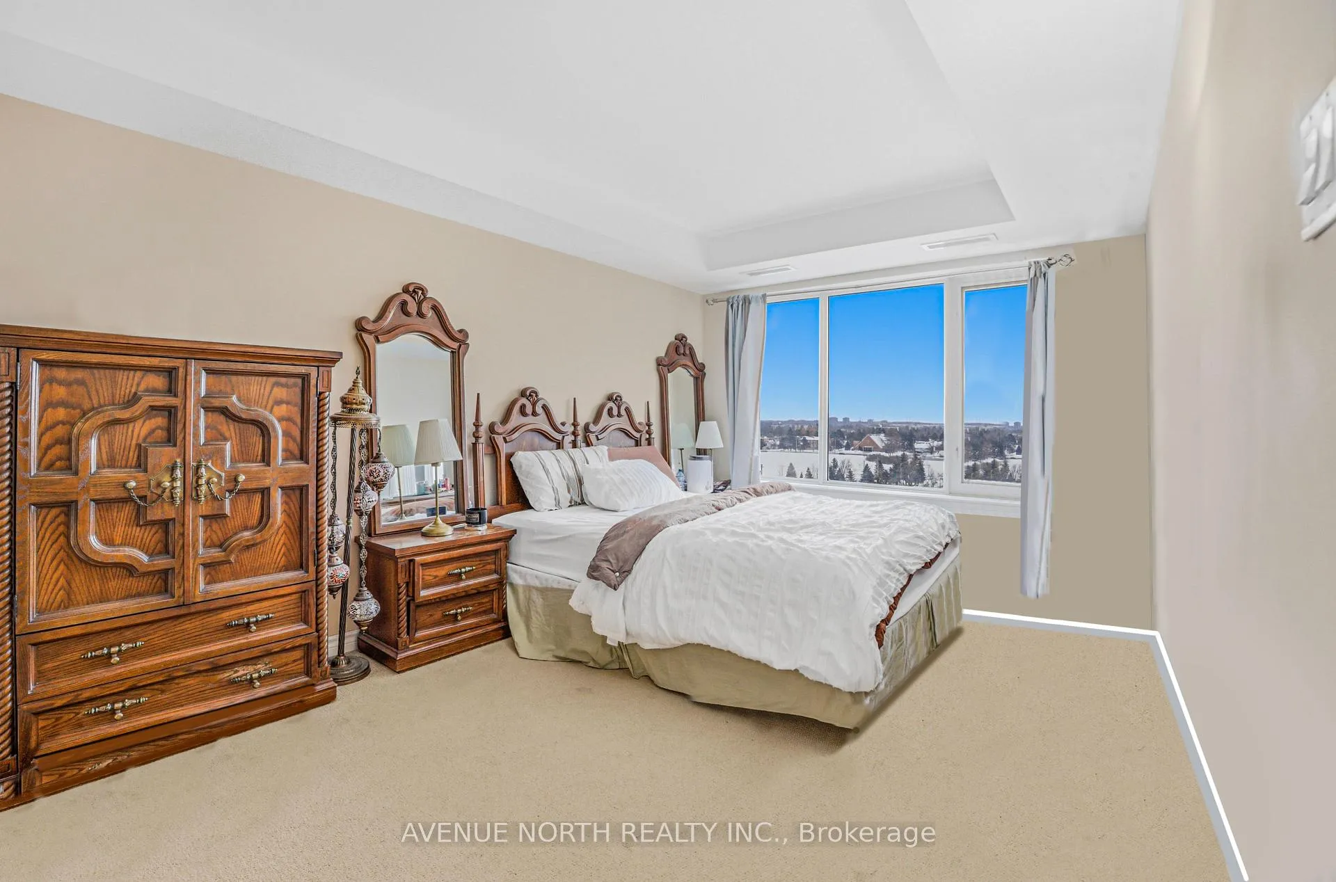 Photo 8 of Unit 812, 314 Central Park Drive, Ottawa, Central Park — HOMEH