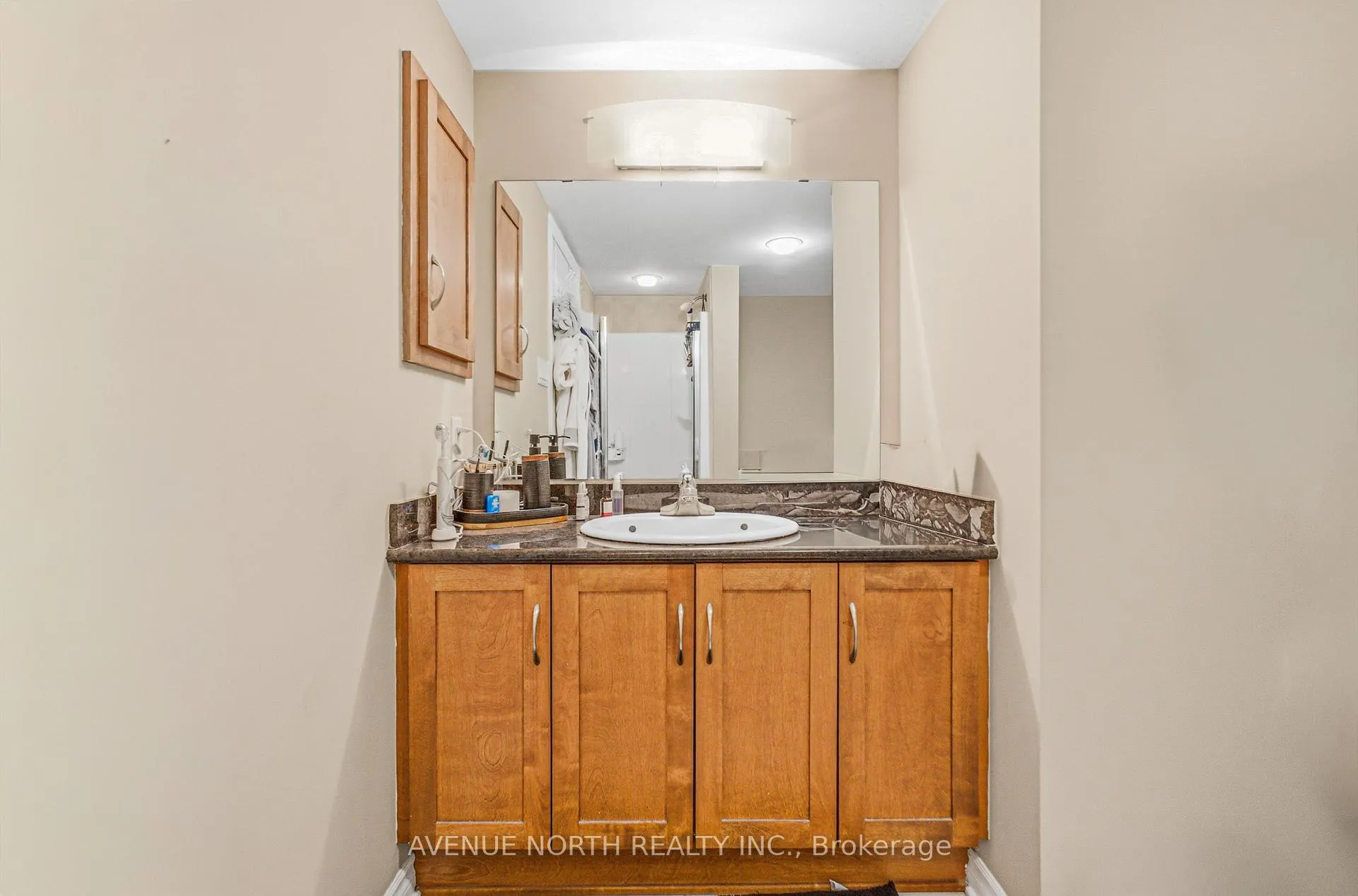 Photo 11 of Unit 812, 314 Central Park Drive, Ottawa, Central Park — HOMEH